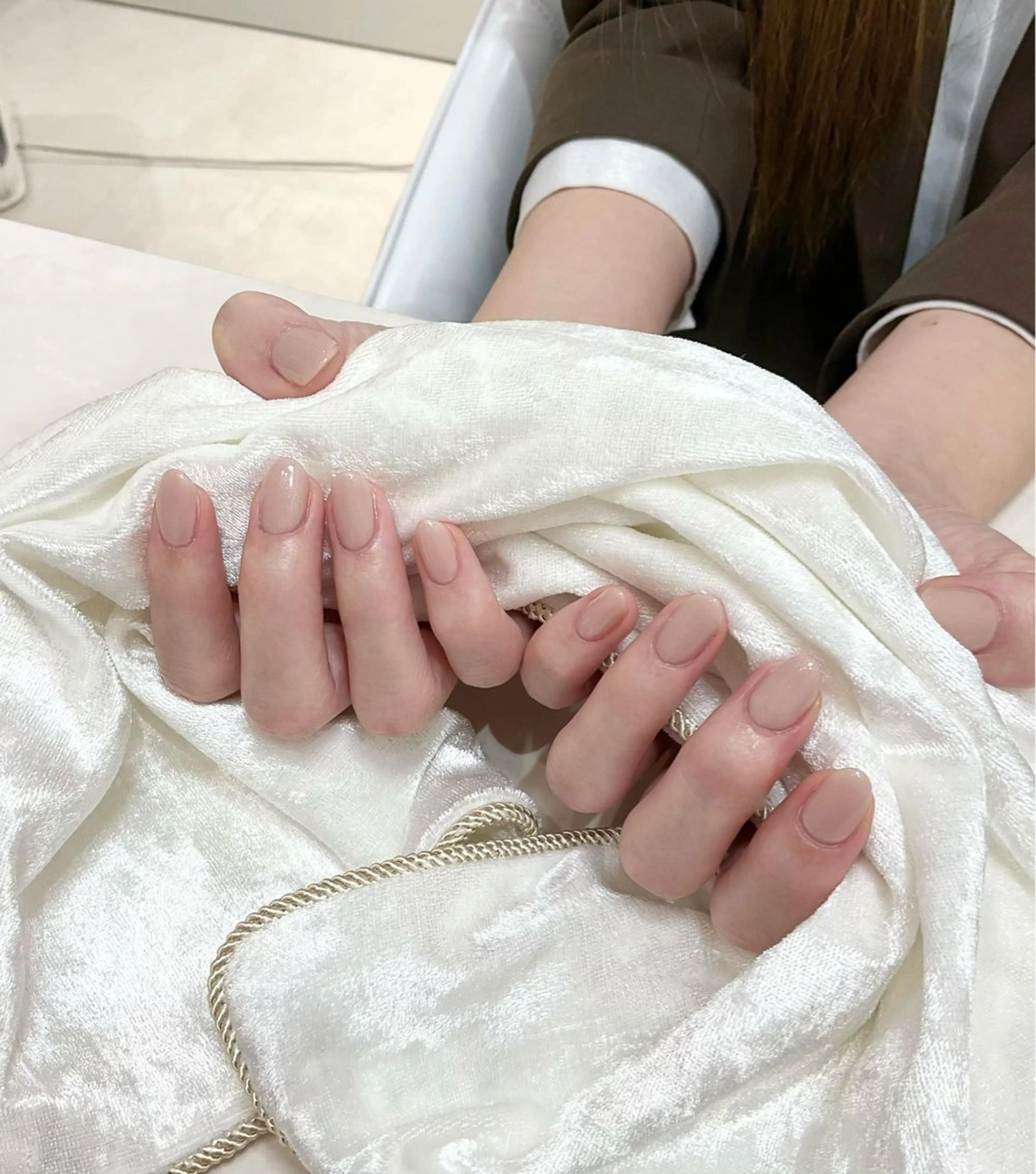 ネイル キラキラネイル オフィスネイル ネイルサロンエーナインイオンモール苗穂店所属・Fuse ioriのネイルデザイン