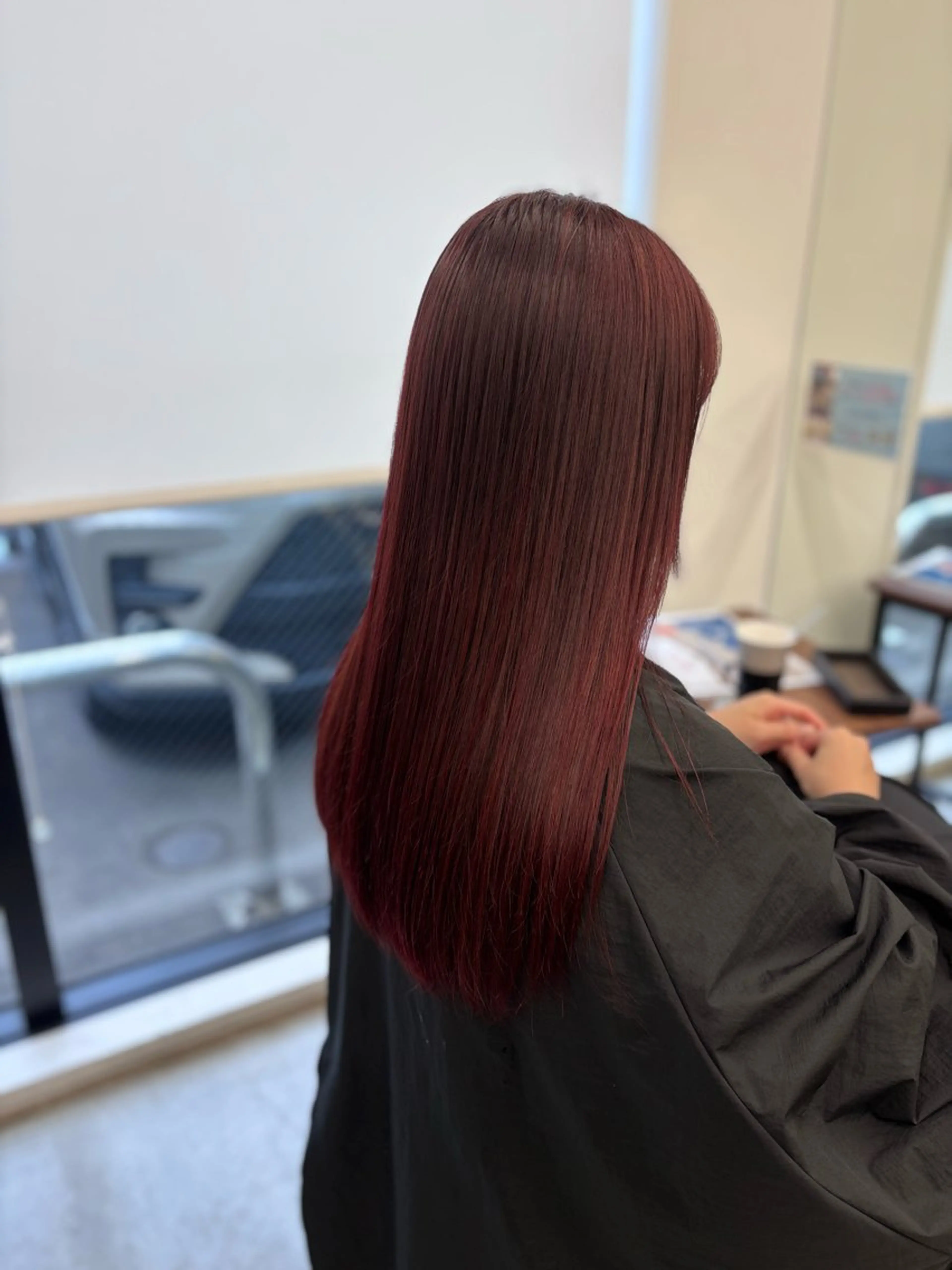 カラー レッドカラー 髪質改善 ヘアカラー トリートメント fika所属・鈴木 ちさきのヘアスタイル