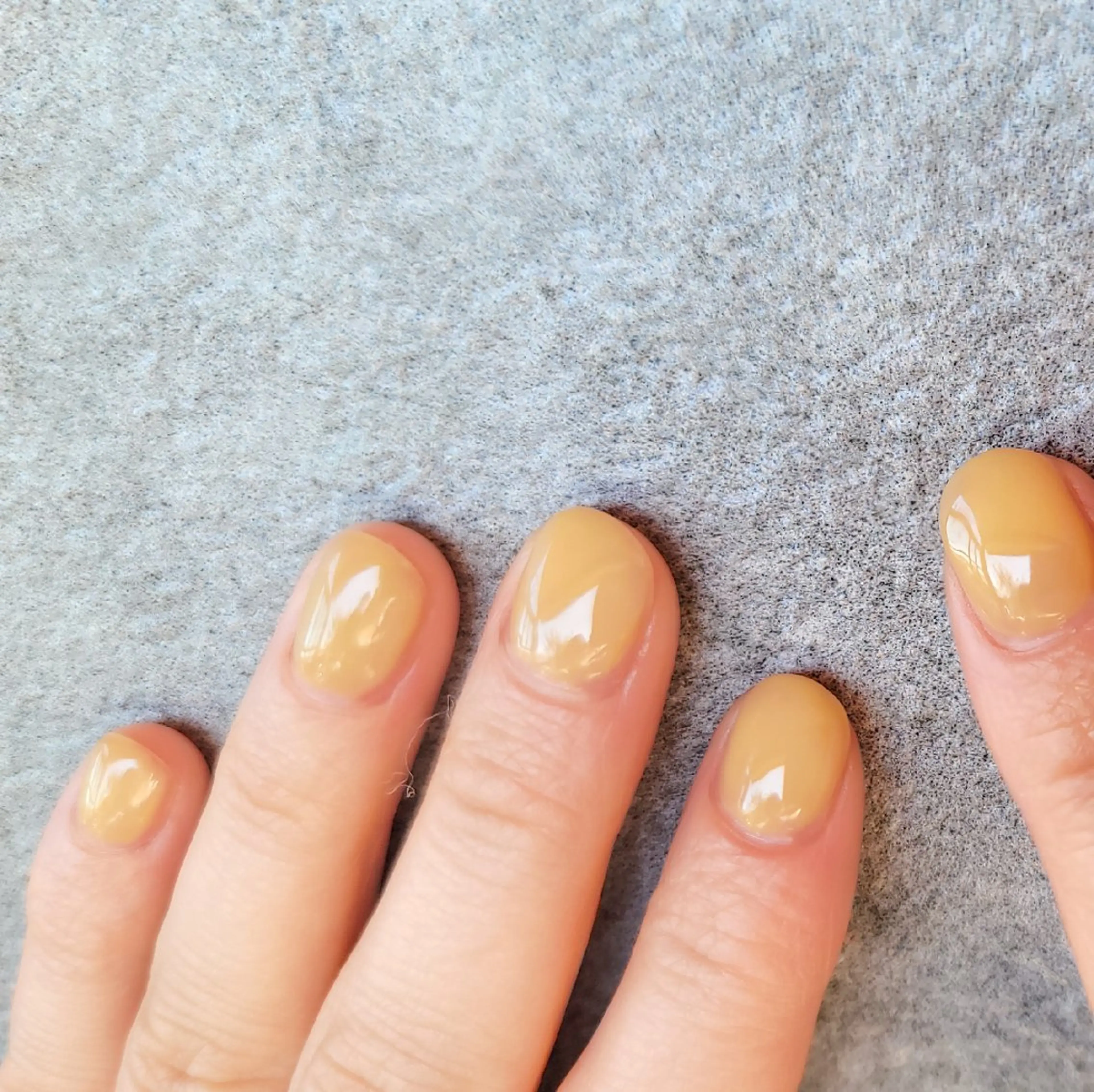 ネイル 春ネイル 黄色 ハンドネイル 🌲🌳🚪iiit o🌲🌳🌲のネイルデザイン