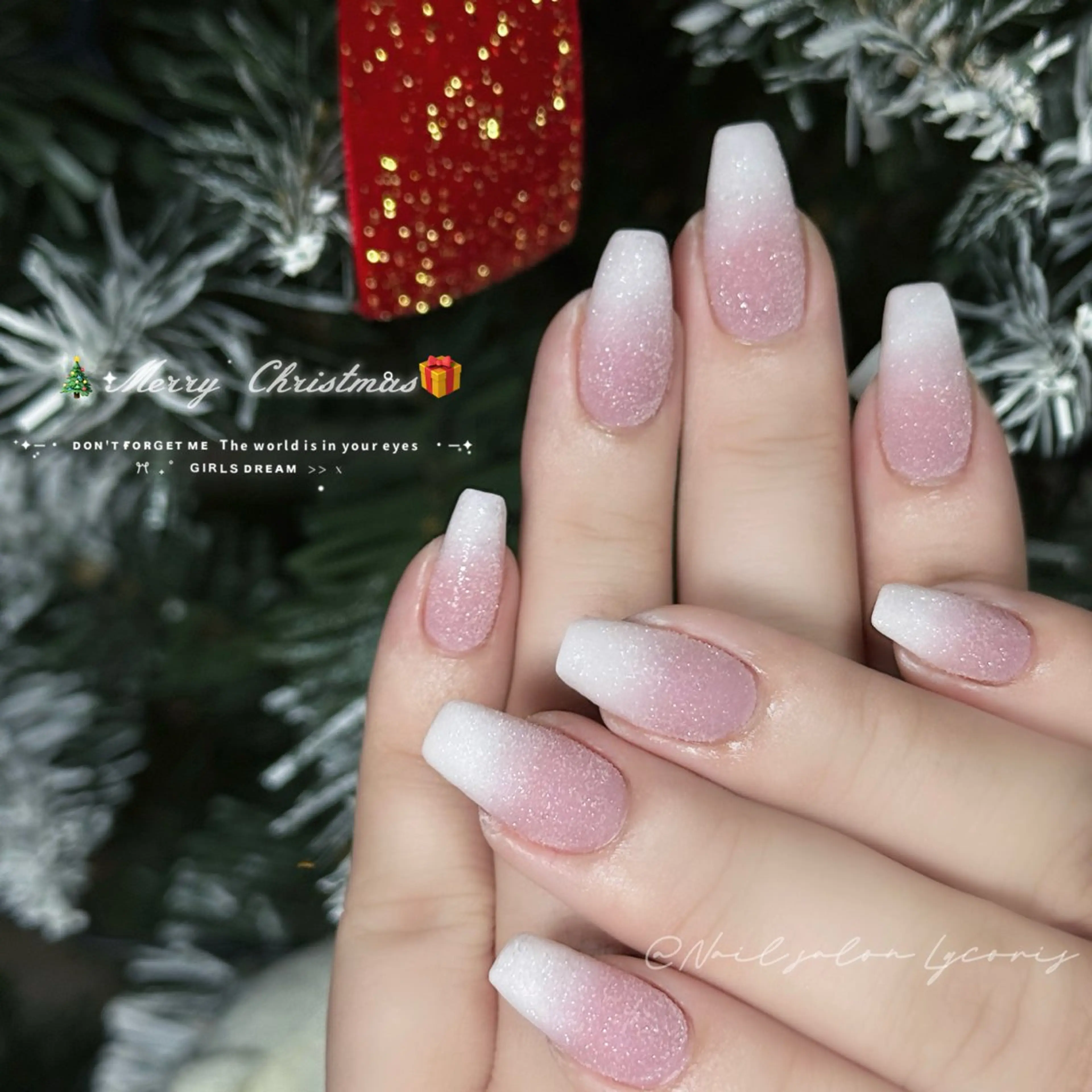 ネイル ホワイト ハンドネイル Nail salon Lycoris キキのネイルデザイン