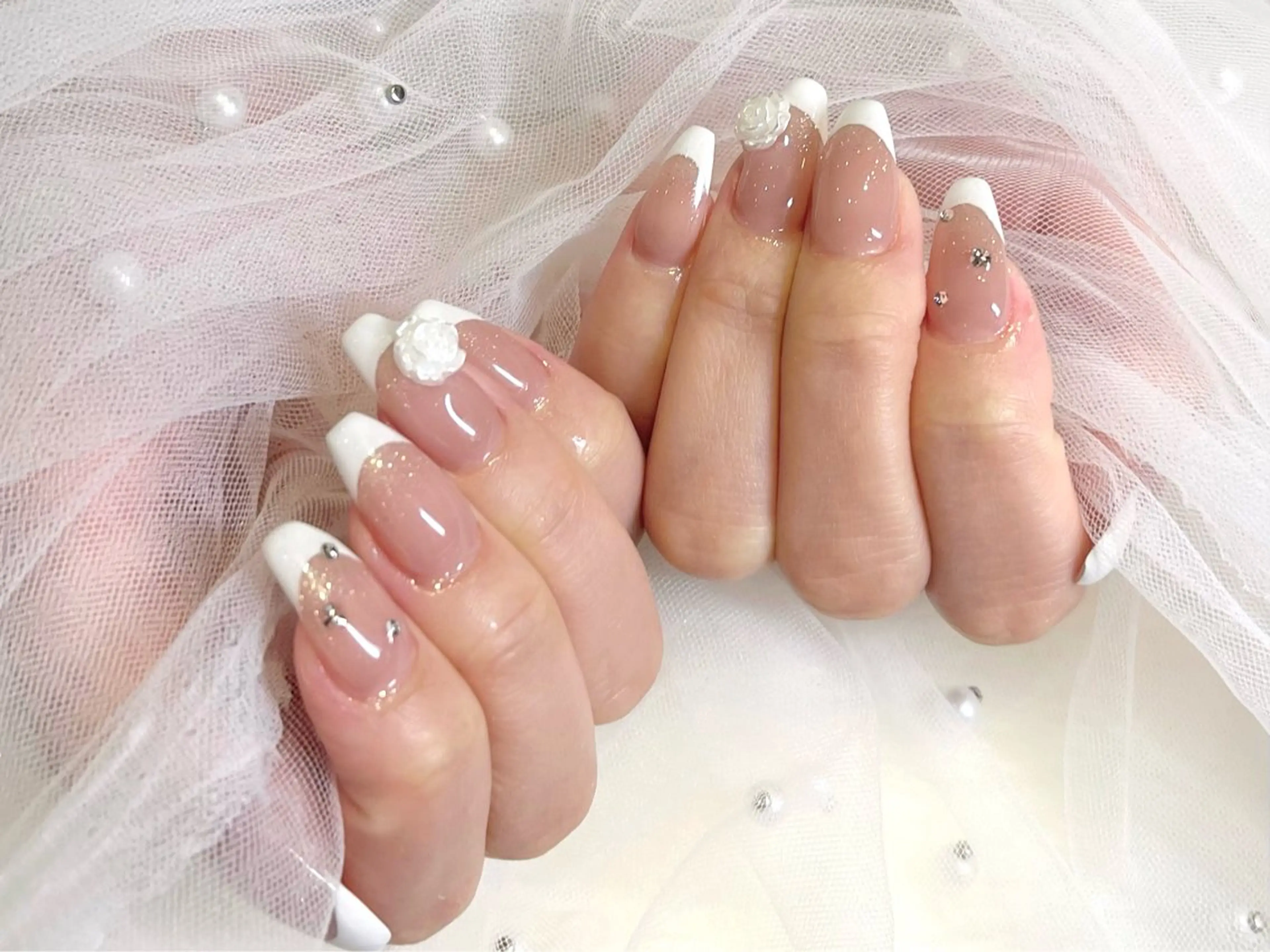 ネイル フレンチネイル グラデーション ラメ(グリッター) ラメグラデーション マグネットネイル ハンドネイル ちゅるんネイル ✨🎀AMIのネイルデザイン