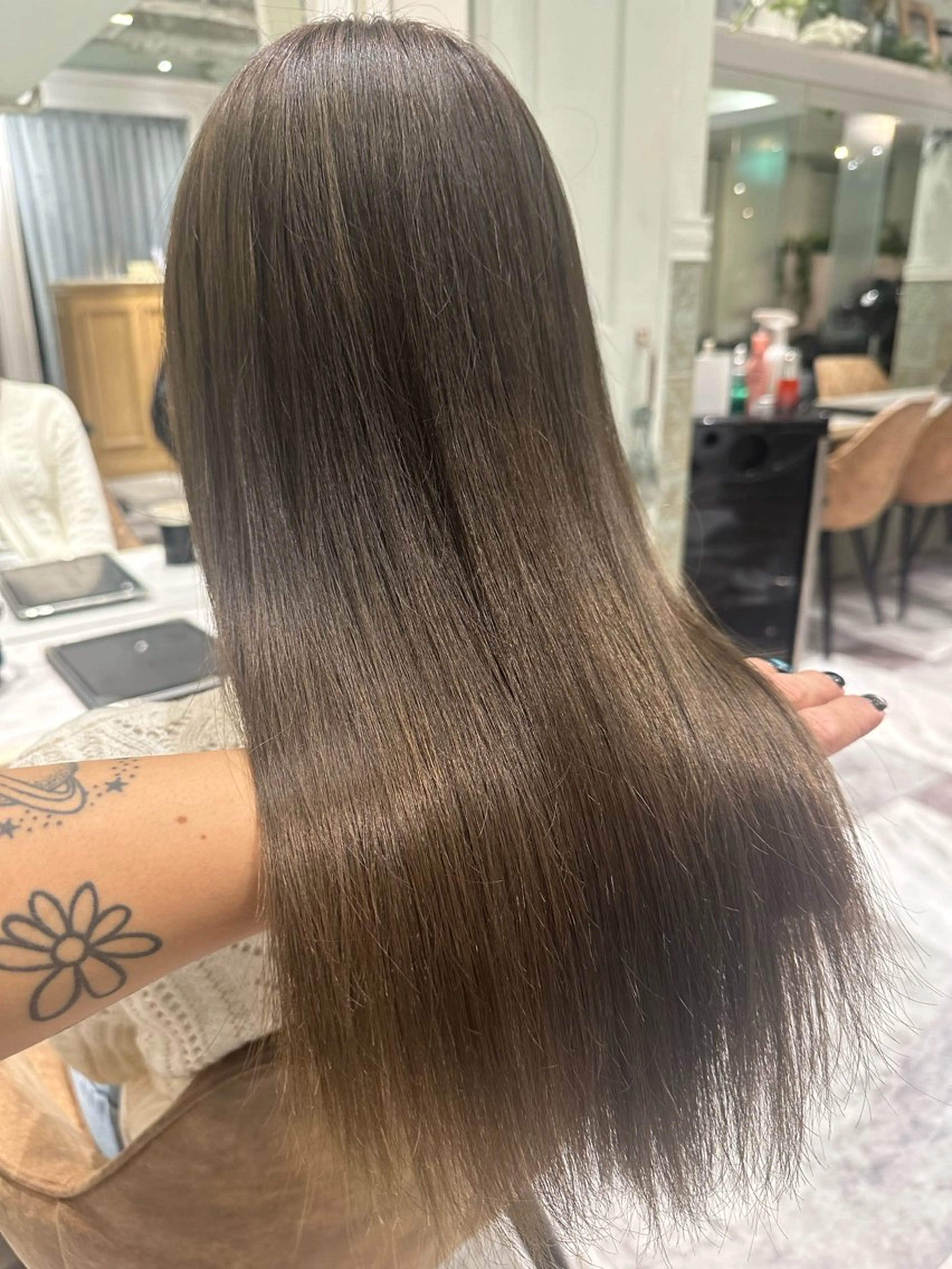 ロング MASHU韓国ヘア/ レイヤー/透明感カラのヘアスタイル