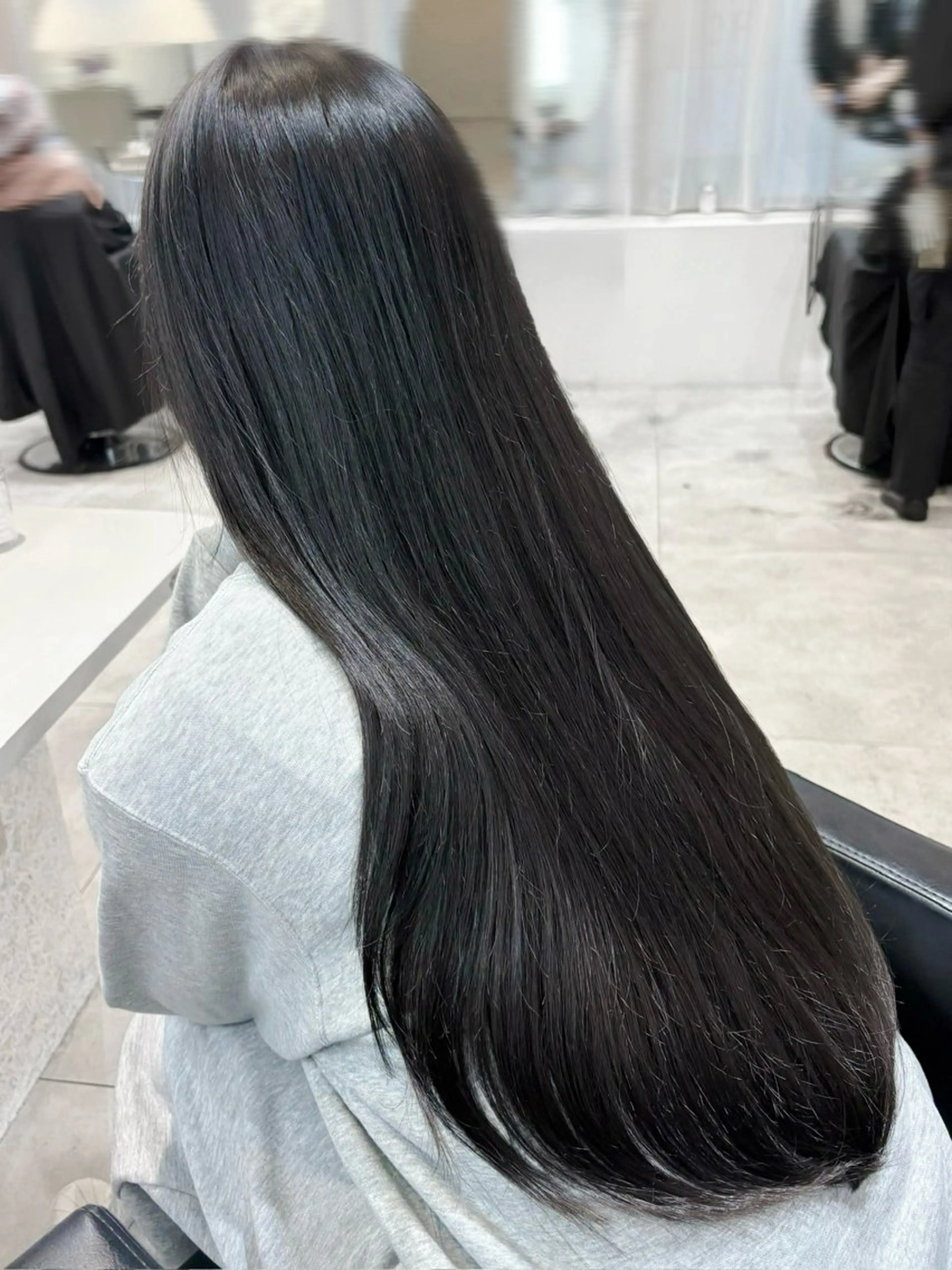 💎《美髪ストレート》💎縮毛矯正＋カット＋超音波𝑑𝑒𝑒𝑝 𝑙𝑎𝑦𝑒𝑟トリートメント✨の写真