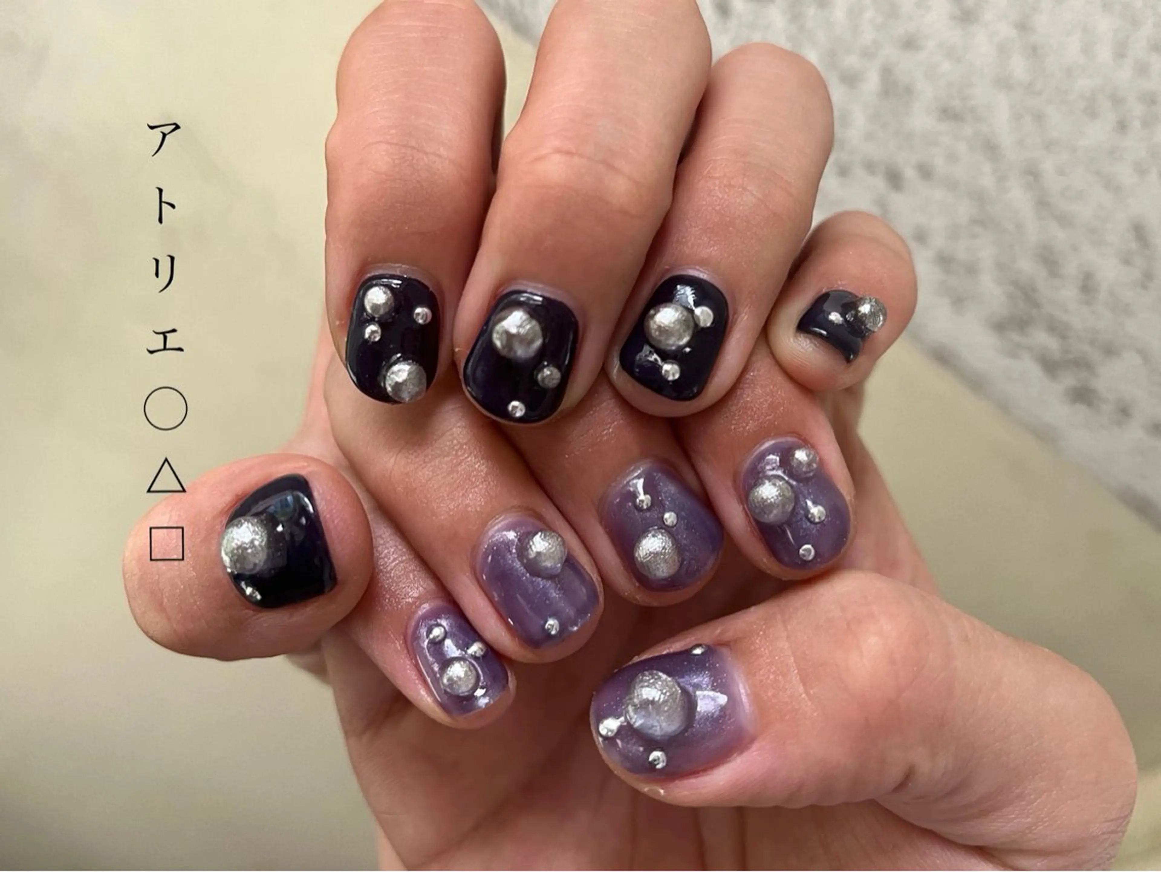 ネイル ミラーネイル ハンドネイル アトリエ ○△□のネイルデザイン
