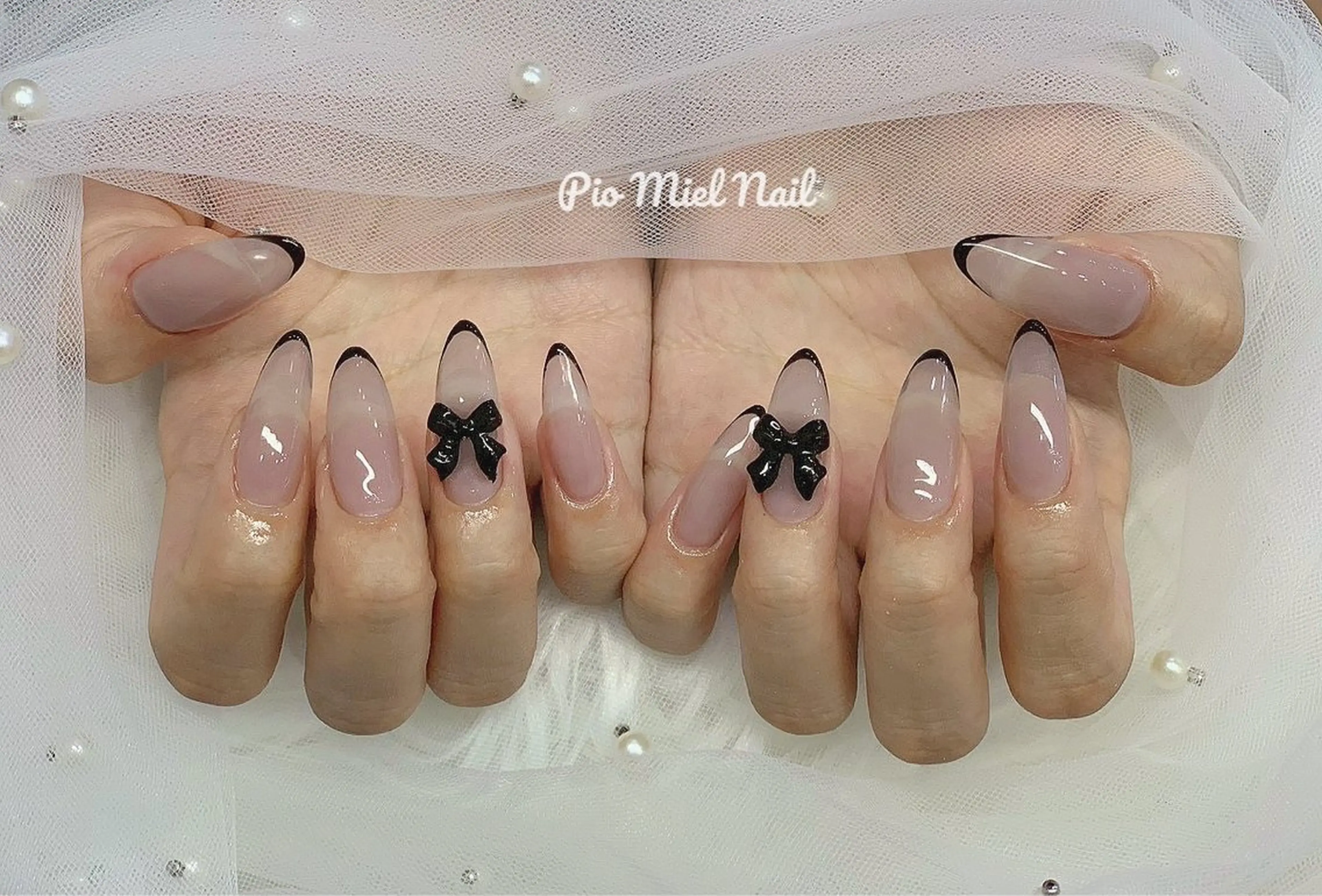 セミロング ハンドネイル Pio Mielのネイルデザイン