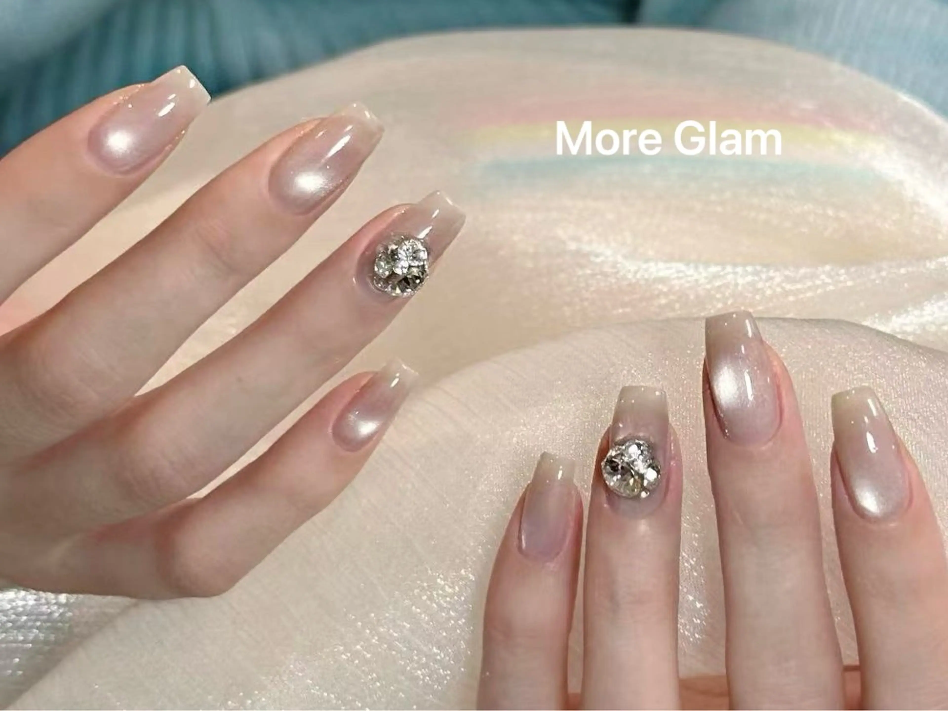 ネイル オーロラネイル カジュアル 長さ出し フレンチネイル ジェルネイル 石田 恵美のネイルデザイン