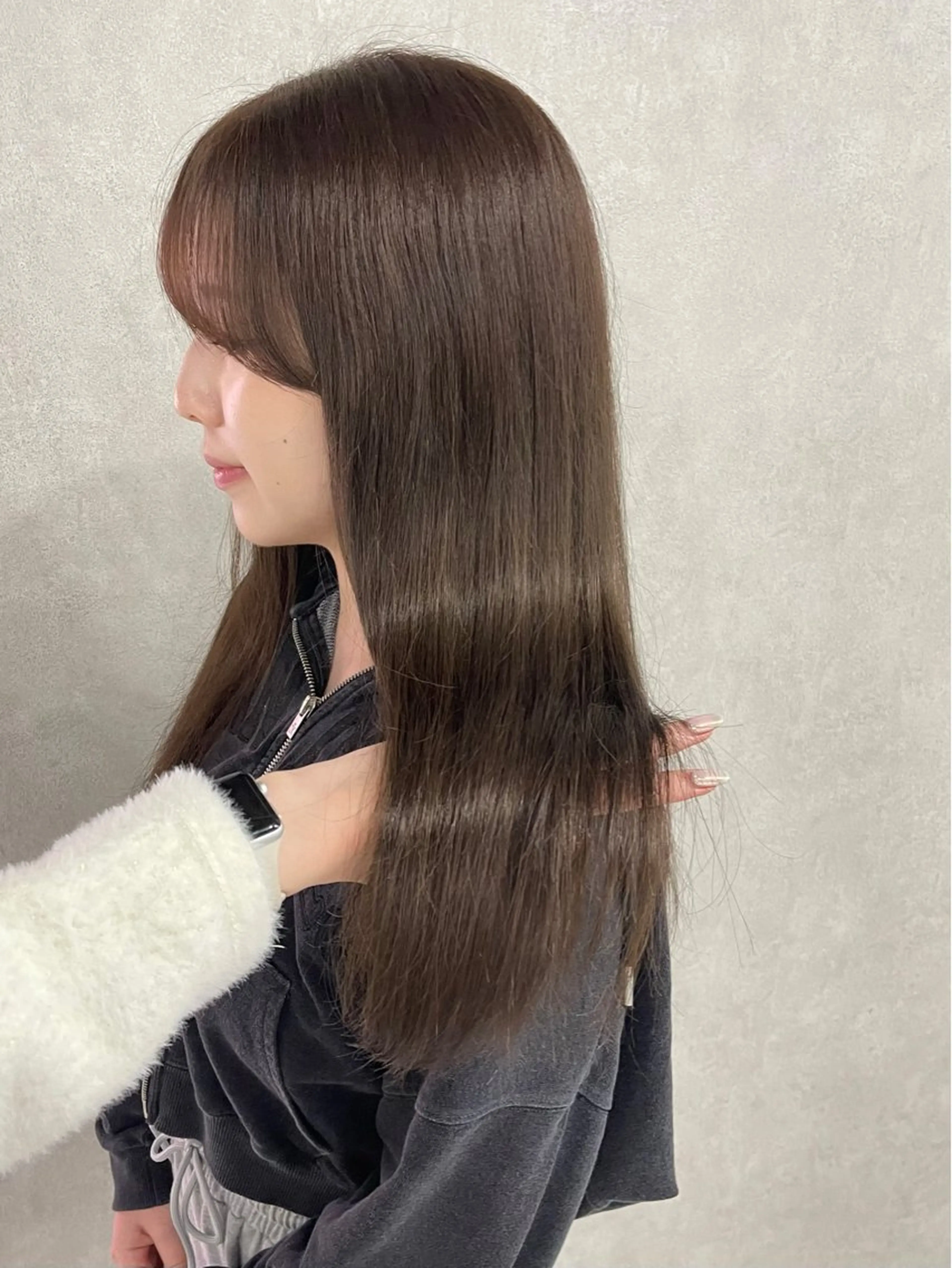 ロング カラー ブラウンカラー チョコレートブラウン カット ヘアカラー トリートメント 盛れる顔まわり✨🎀 モテカラー別所好葉のヘアスタイル