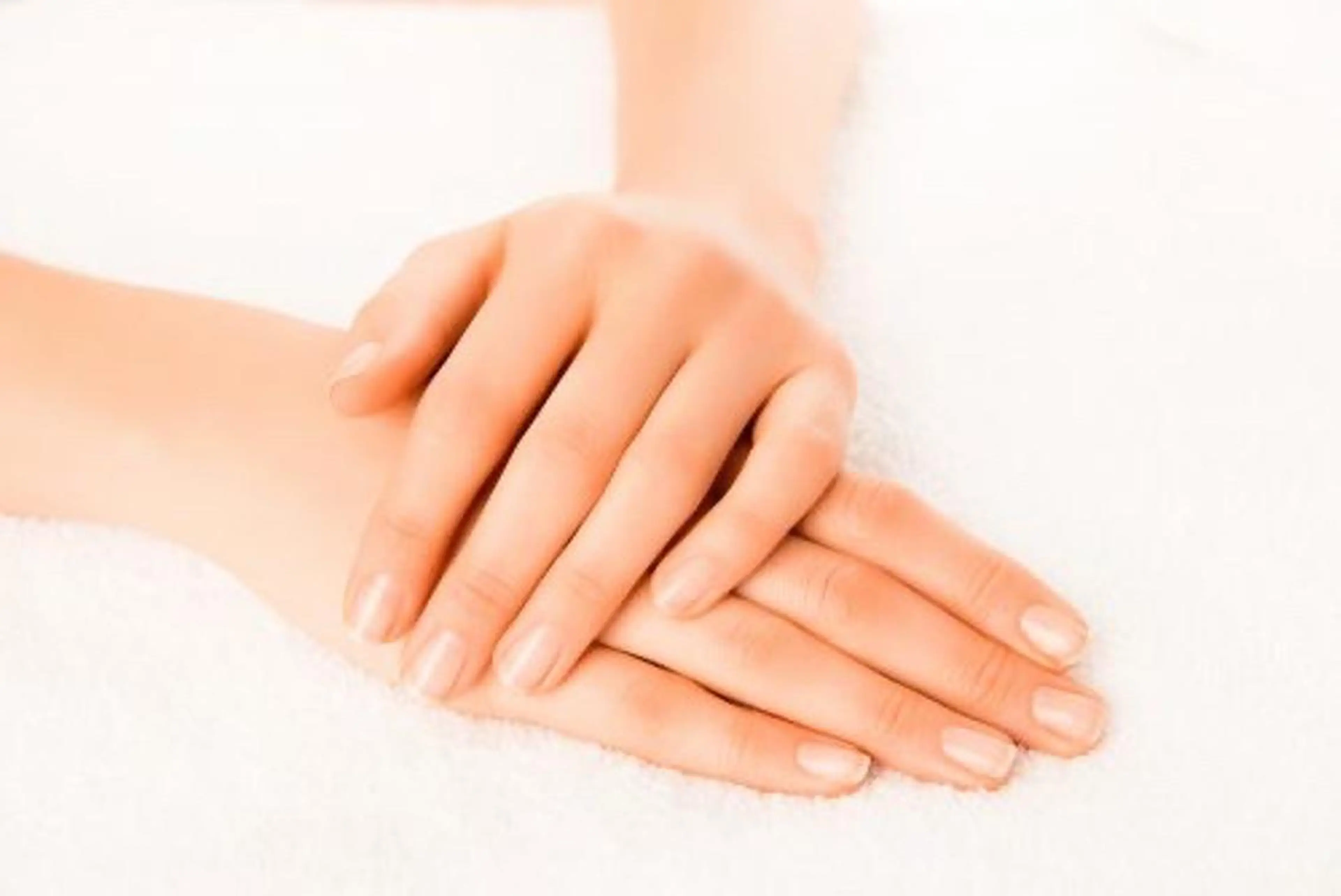 SlowGarden 体質肌質改善サロンのヘアスタイル