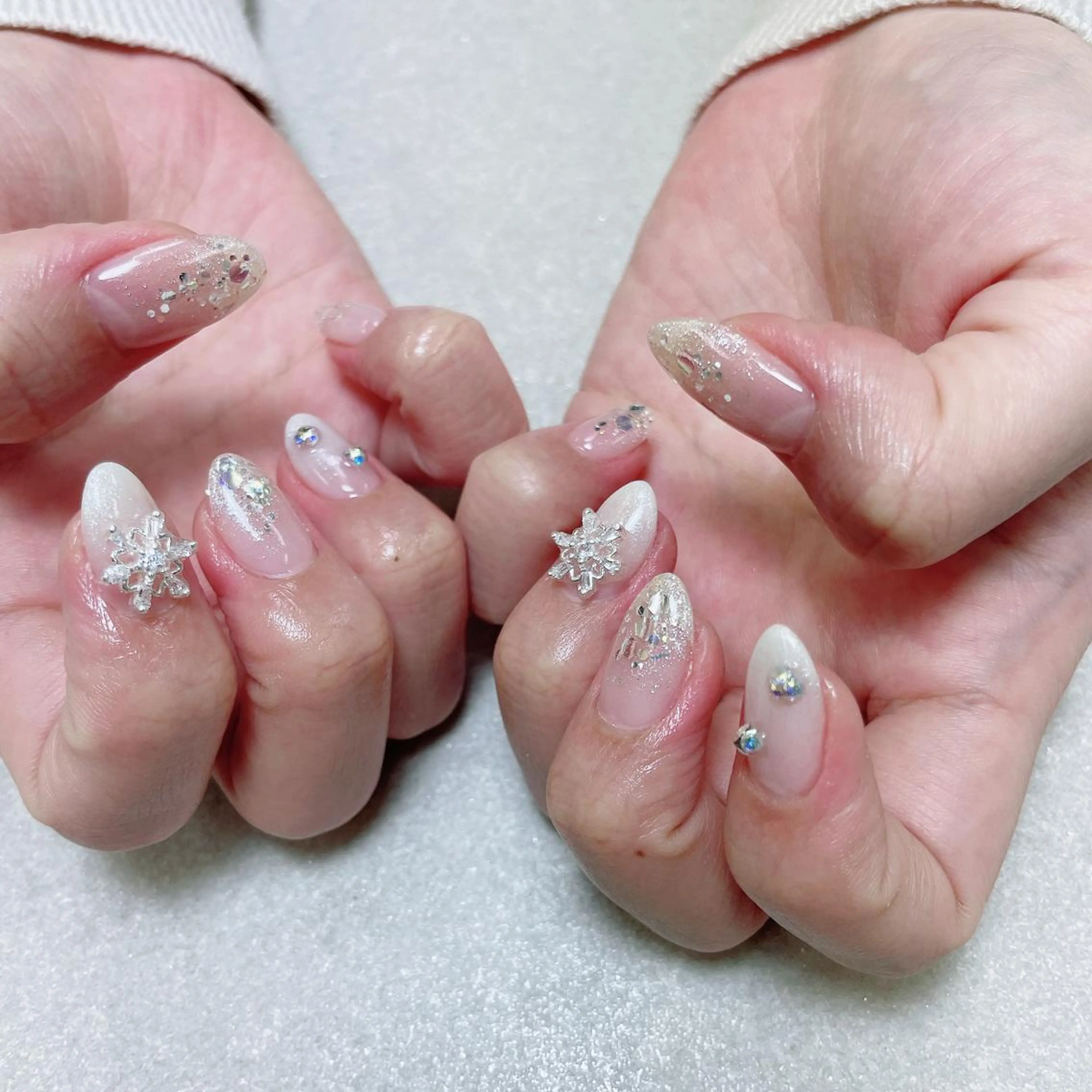 ネイル ハンドネイル A85G ayakoのネイルデザイン