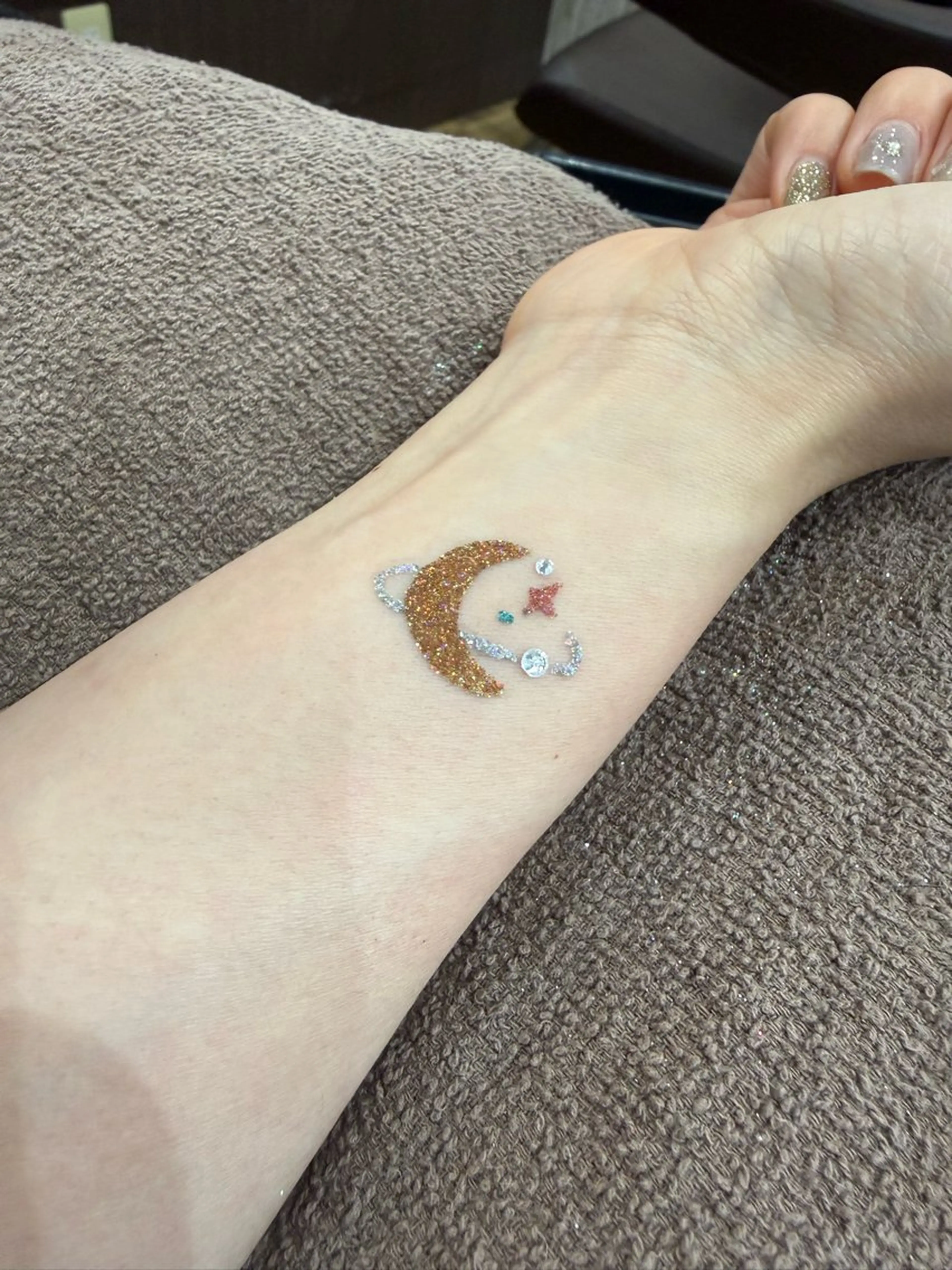 《当日限定ゲリラクーポン》ボディジュエリー💎持ち込みデザイン 🩰Sサイズ  ¥1,900の写真