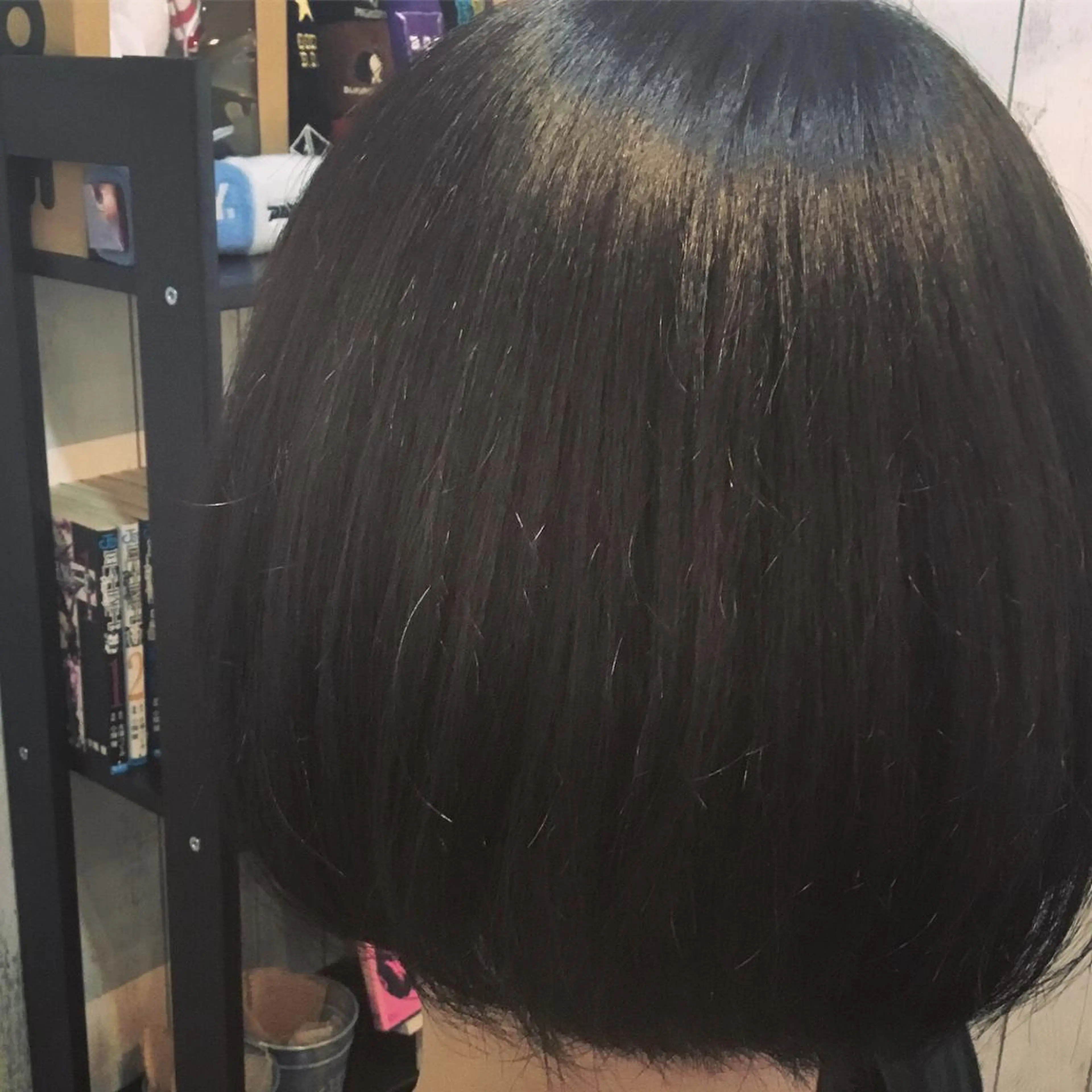 ショート カラー embrace エンブレイスのヘアスタイル