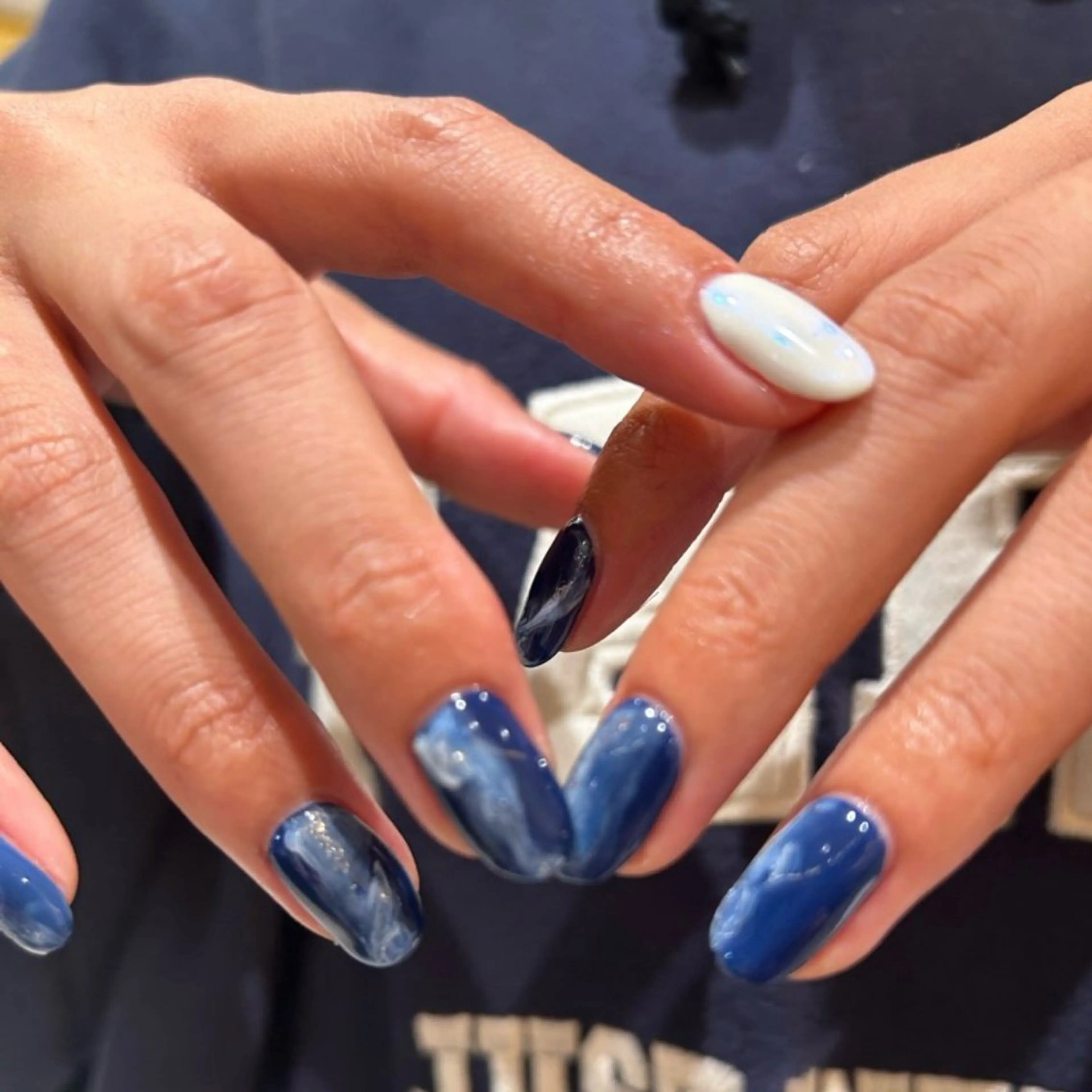 ネイル ꪆৎ平行アーチ ྀི ワカナの眉毛・アイブロウイメージ