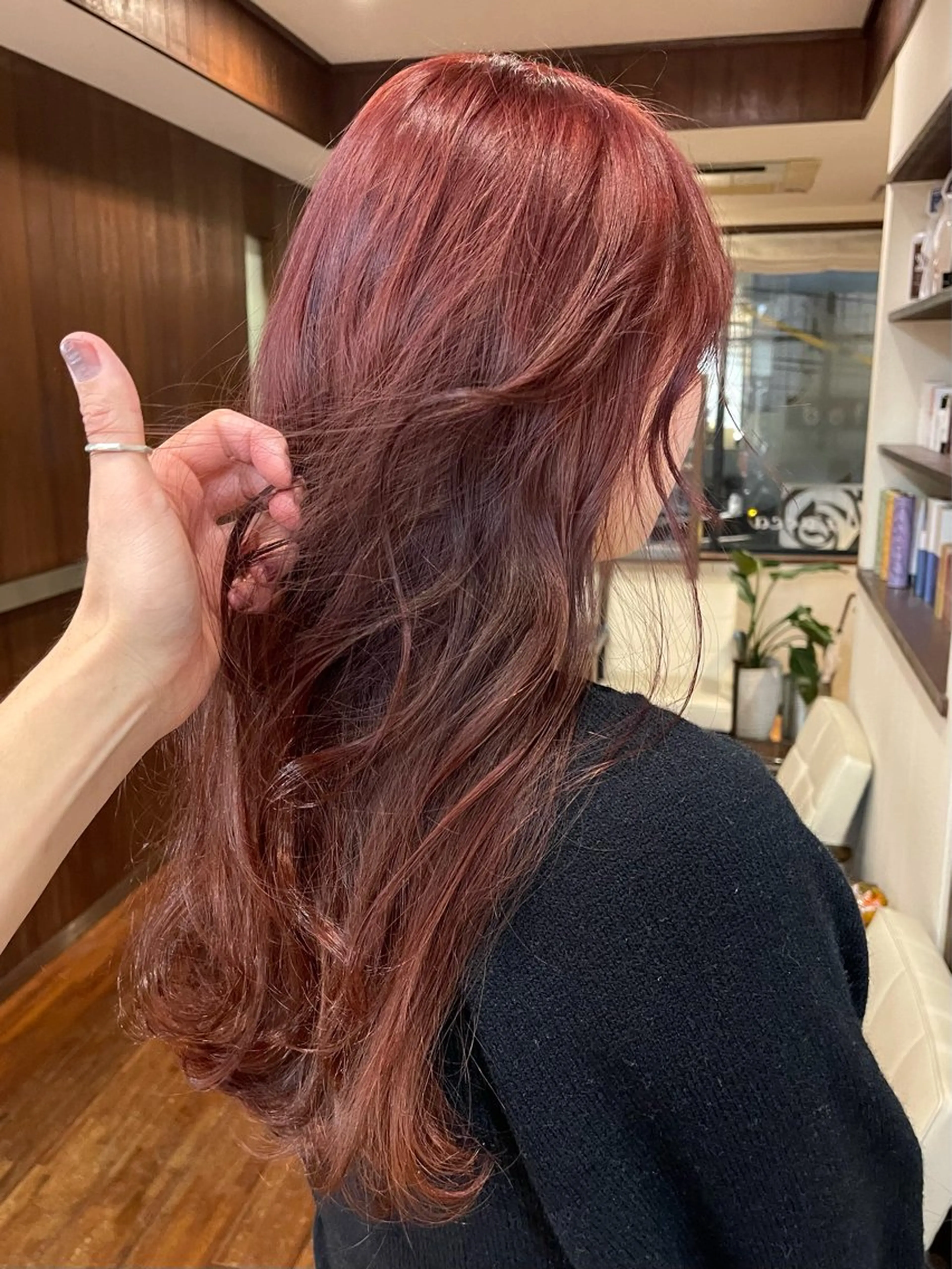 ロング ヘアカラー トリートメント 髪質改善ｶﾗｰ ｹｱﾌﾞﾘｰﾁ/ﾀﾑのヘアスタイル