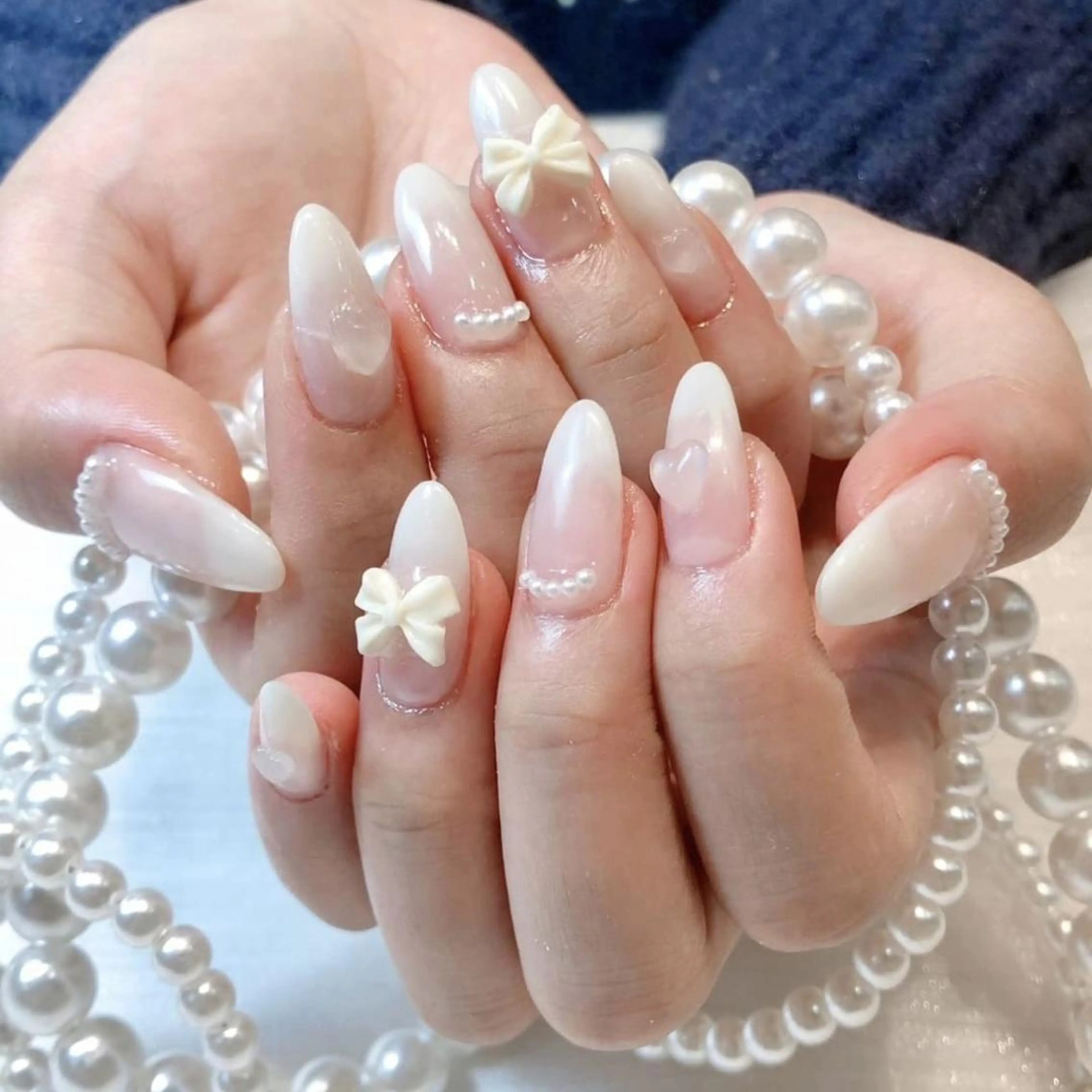 ネイル RAFFINE 月🦋🩵のネイルデザイン