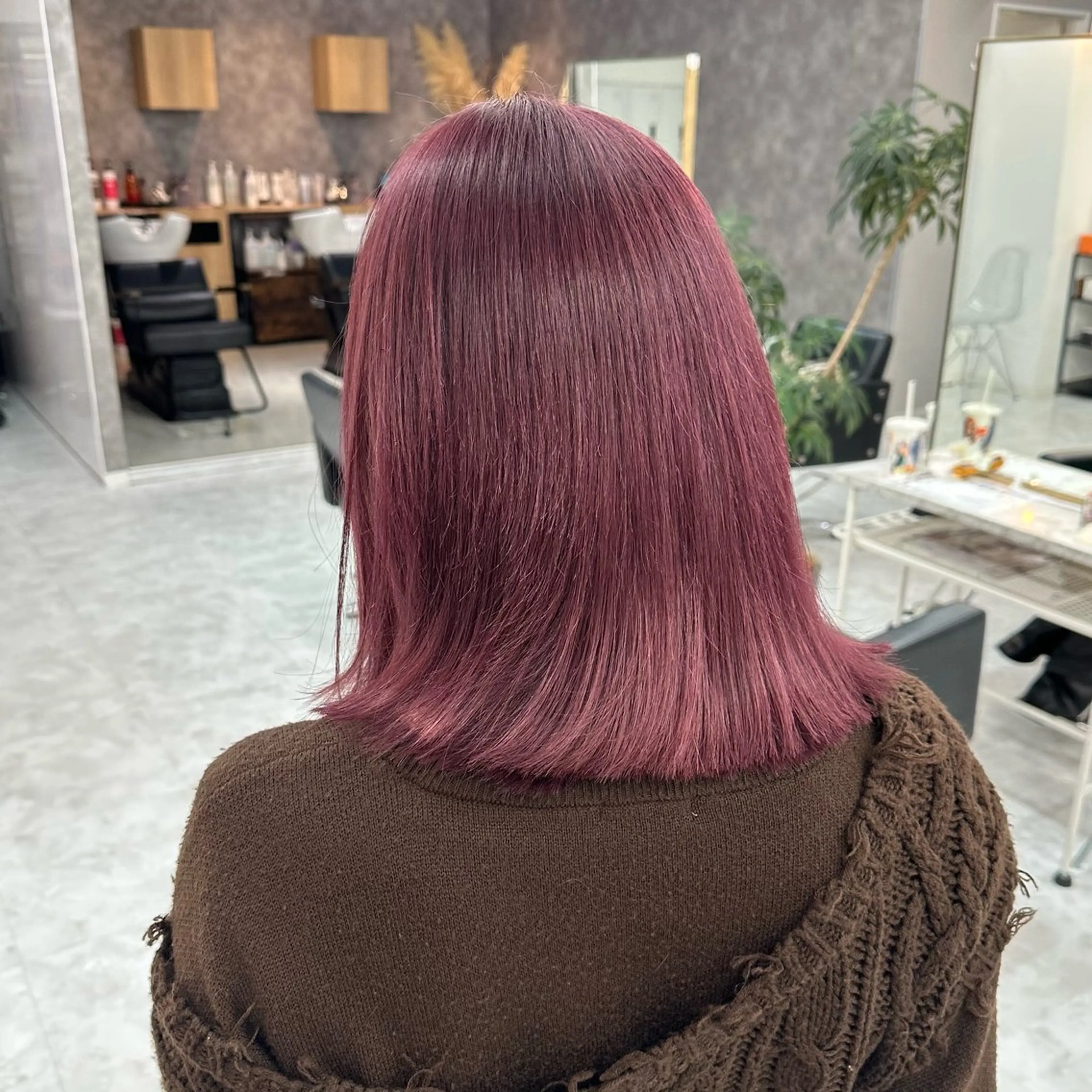 カラー カシス ハイトーンカラー ピンクカラー ヘアカラー トリートメント 💎艶々ハイトーン MOE💍🤍のヘアスタイル