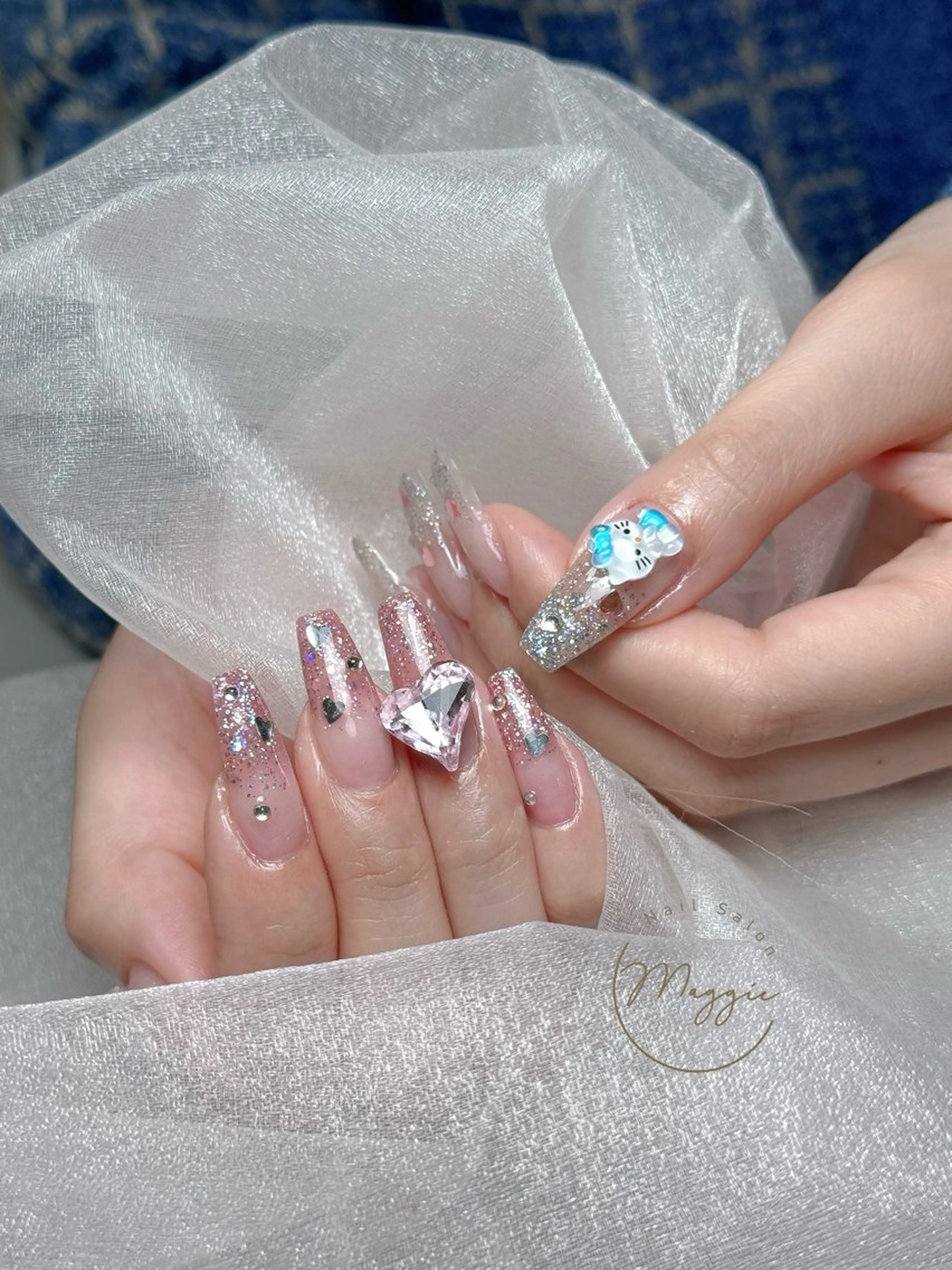 ネイル Maggie Nail🦩のネイルデザイン