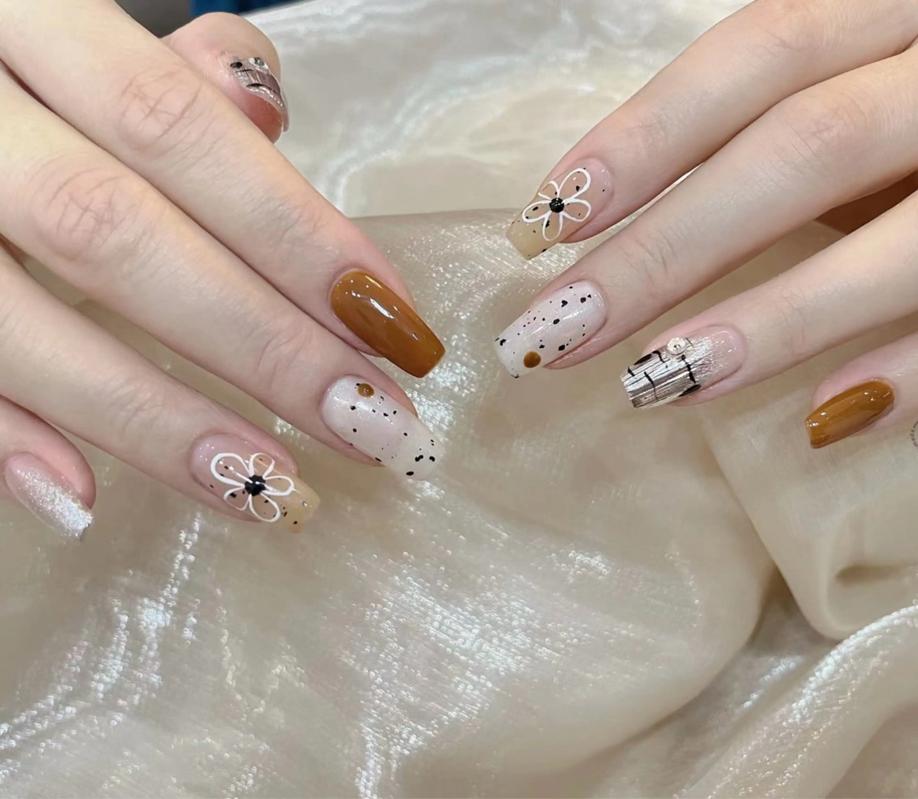 ネイル 長さだし専門店 M2 rikaのネイルデザイン