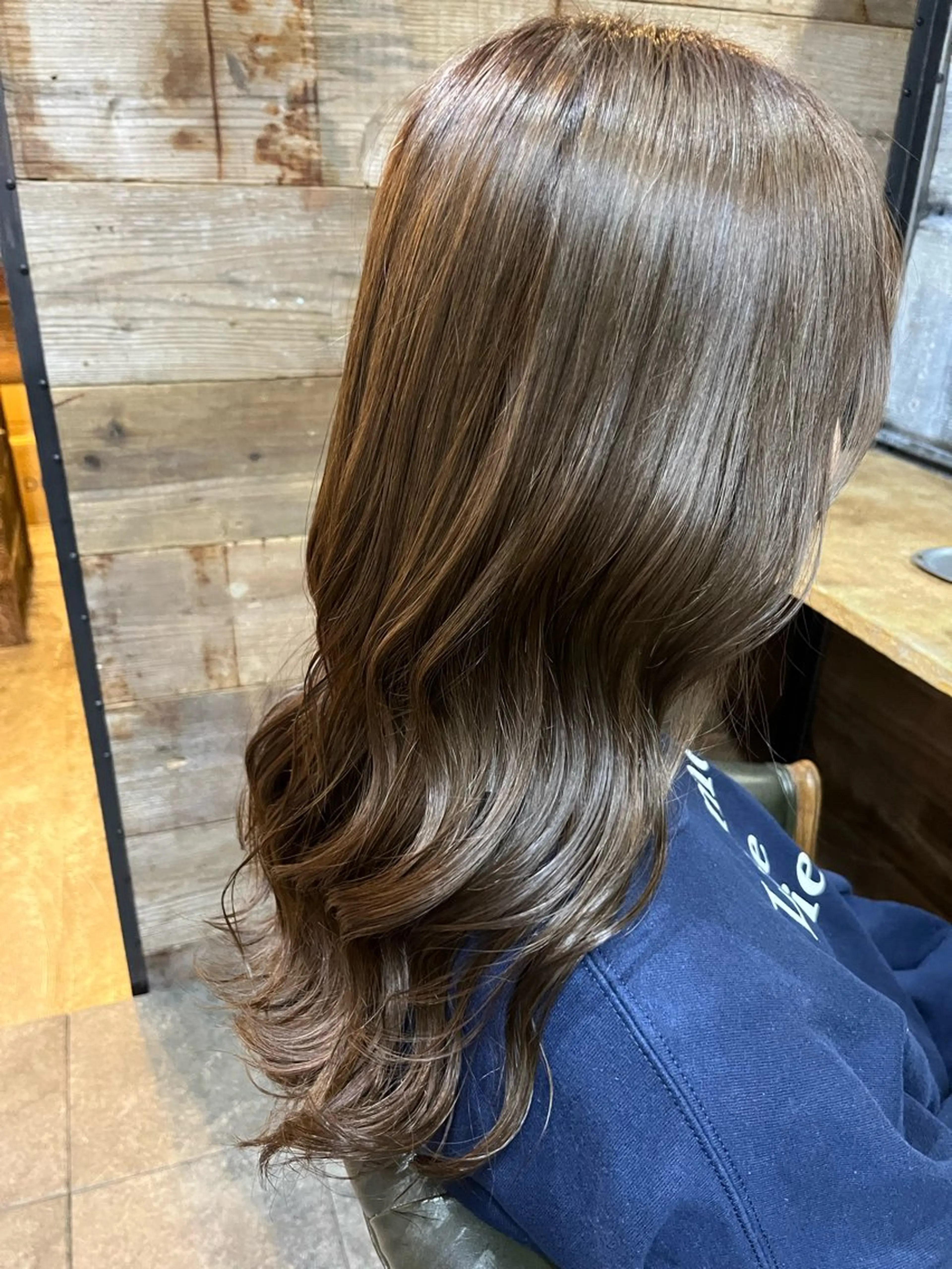 カラー 稲田 里菜のヘアスタイル