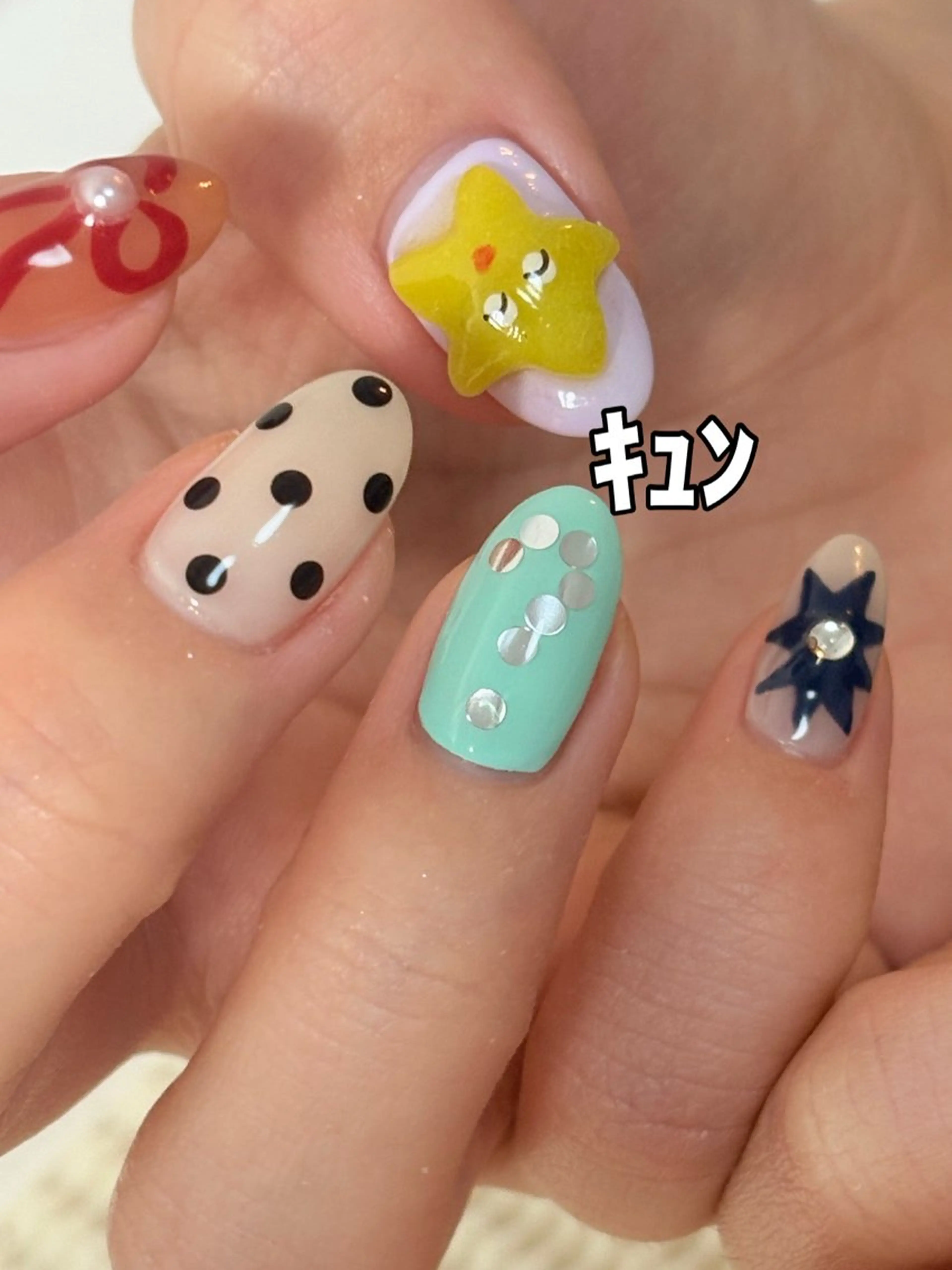 ネイル she saw me / shokoのネイルデザイン