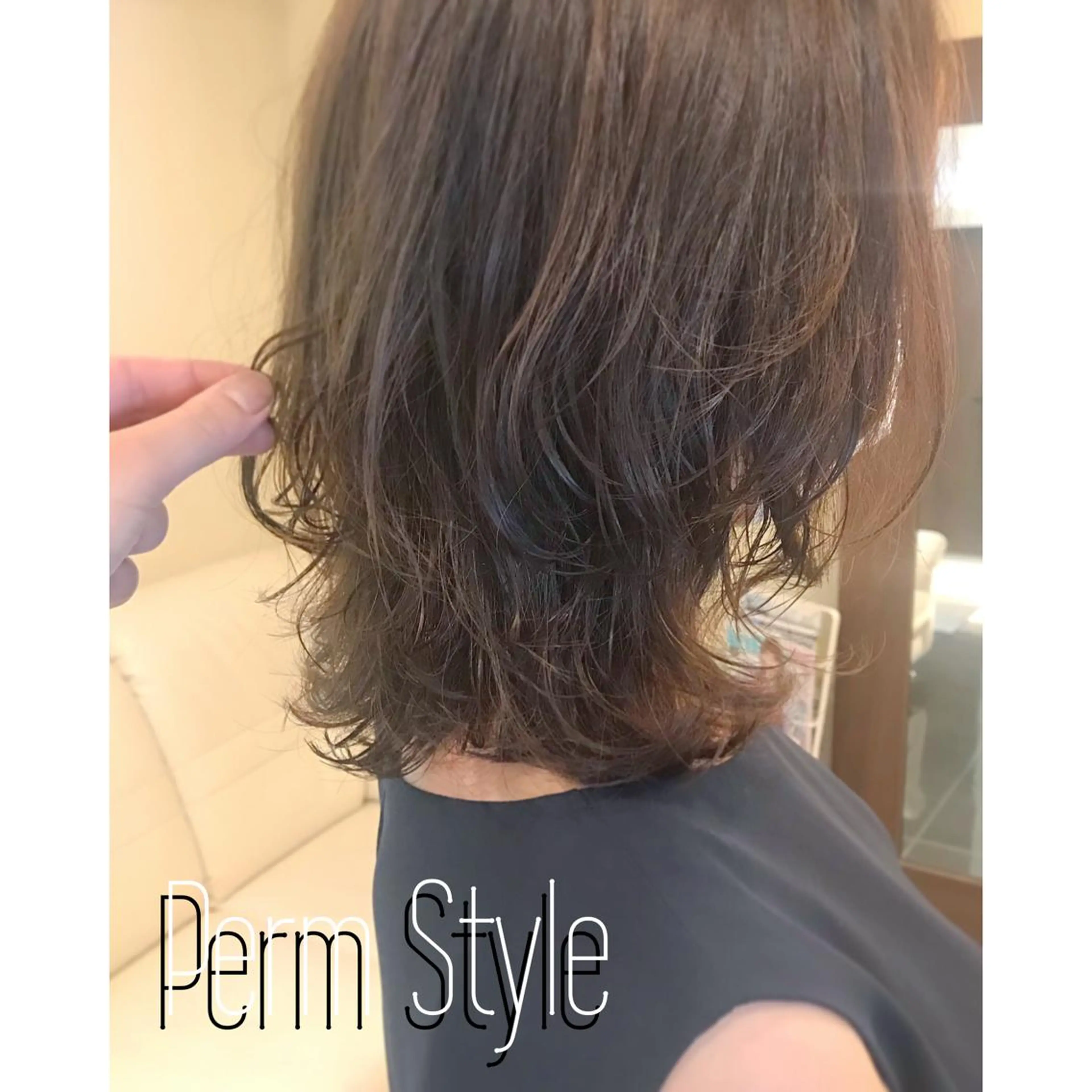 ミディアム カラー パーマ ミディアムパーマ チーフデザイナー 若林　麻衣のヘアスタイル