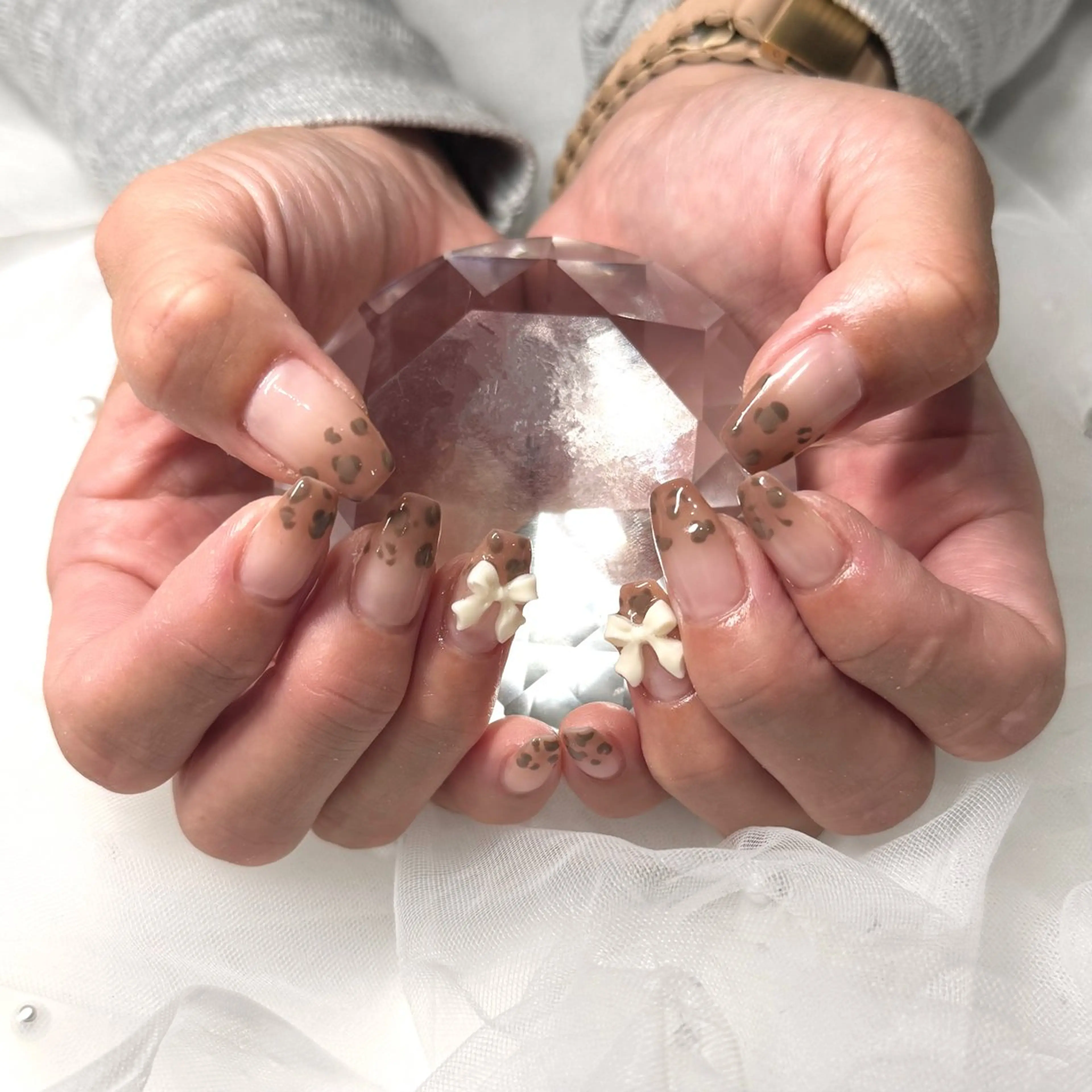 ネイル アニマル柄 ハンドネイル beauty salon  POISSON所属・SAYUKI/韓国 /ワンホン/キラキラのネイルデザイン