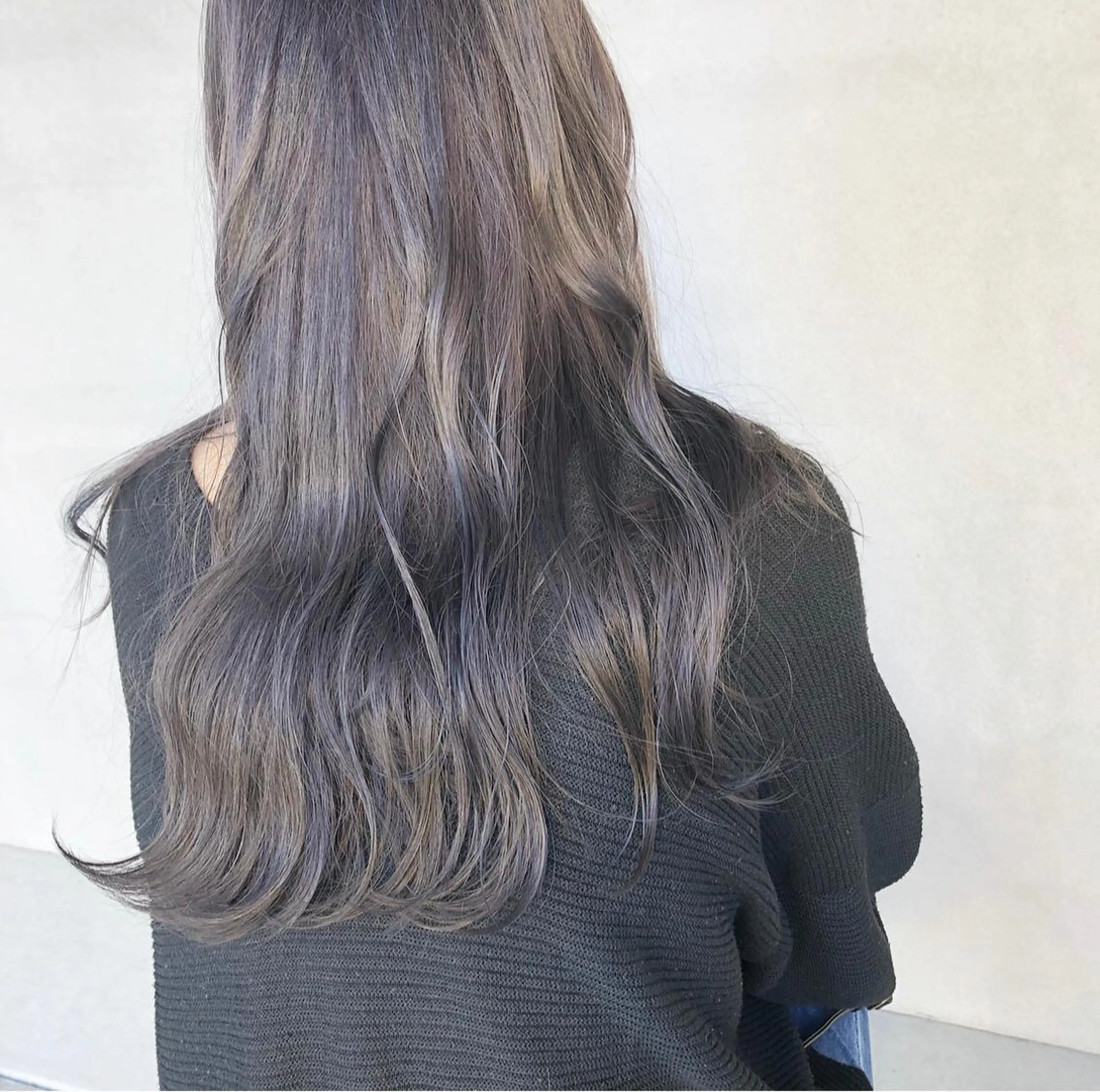 ロング カラー カット ヘアカラー 小森 樹奈のヘアスタイル