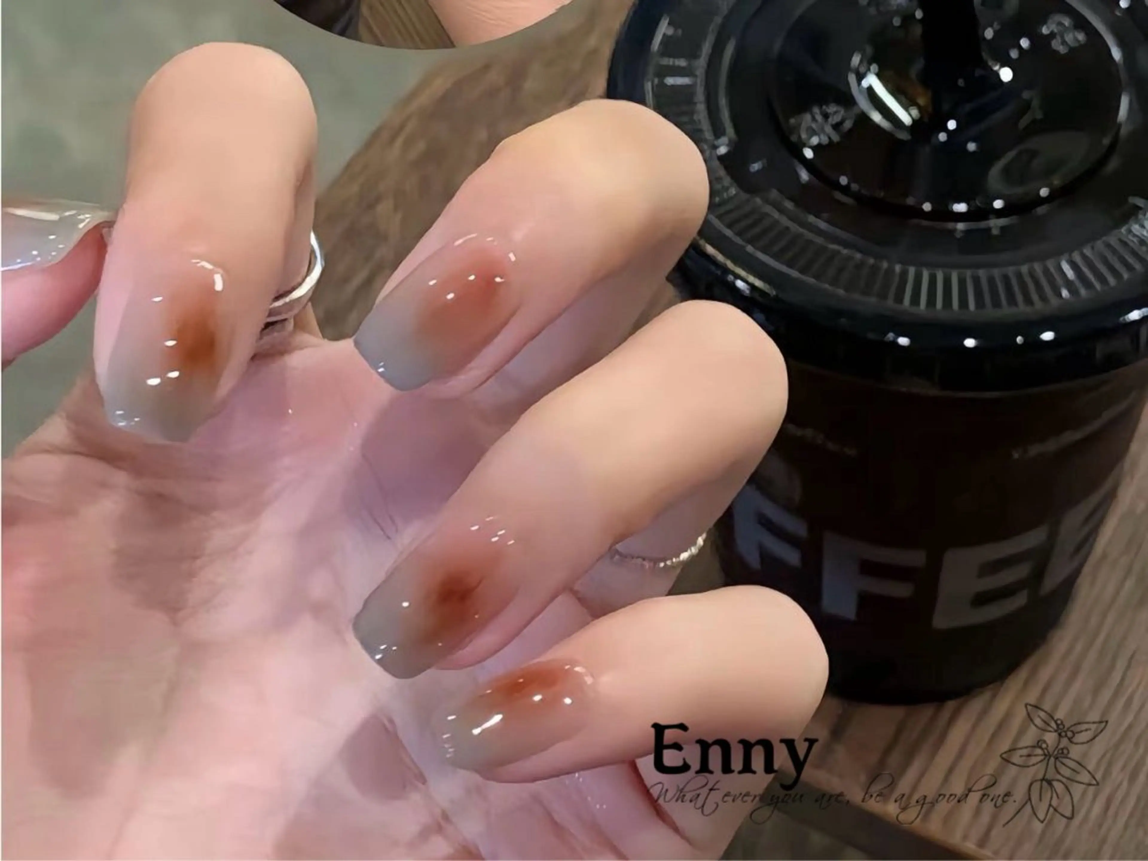 ネイル チークネイル 長さ出し フラッシュネイル フットネイル フレンチネイル Enny ネイルサロンのネイルデザイン