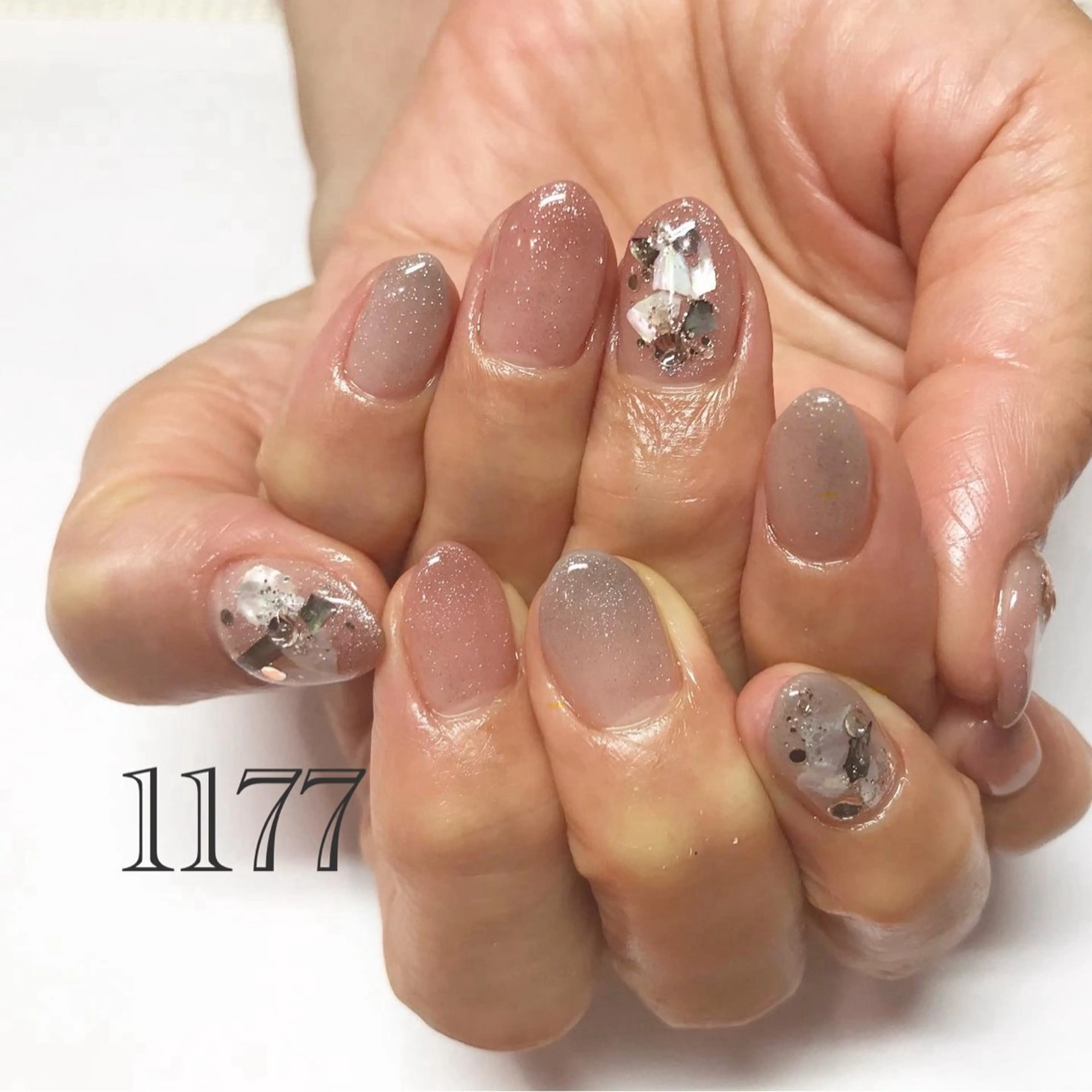 ネイル ハンドネイル nailsalon 1177のネイルデザイン
