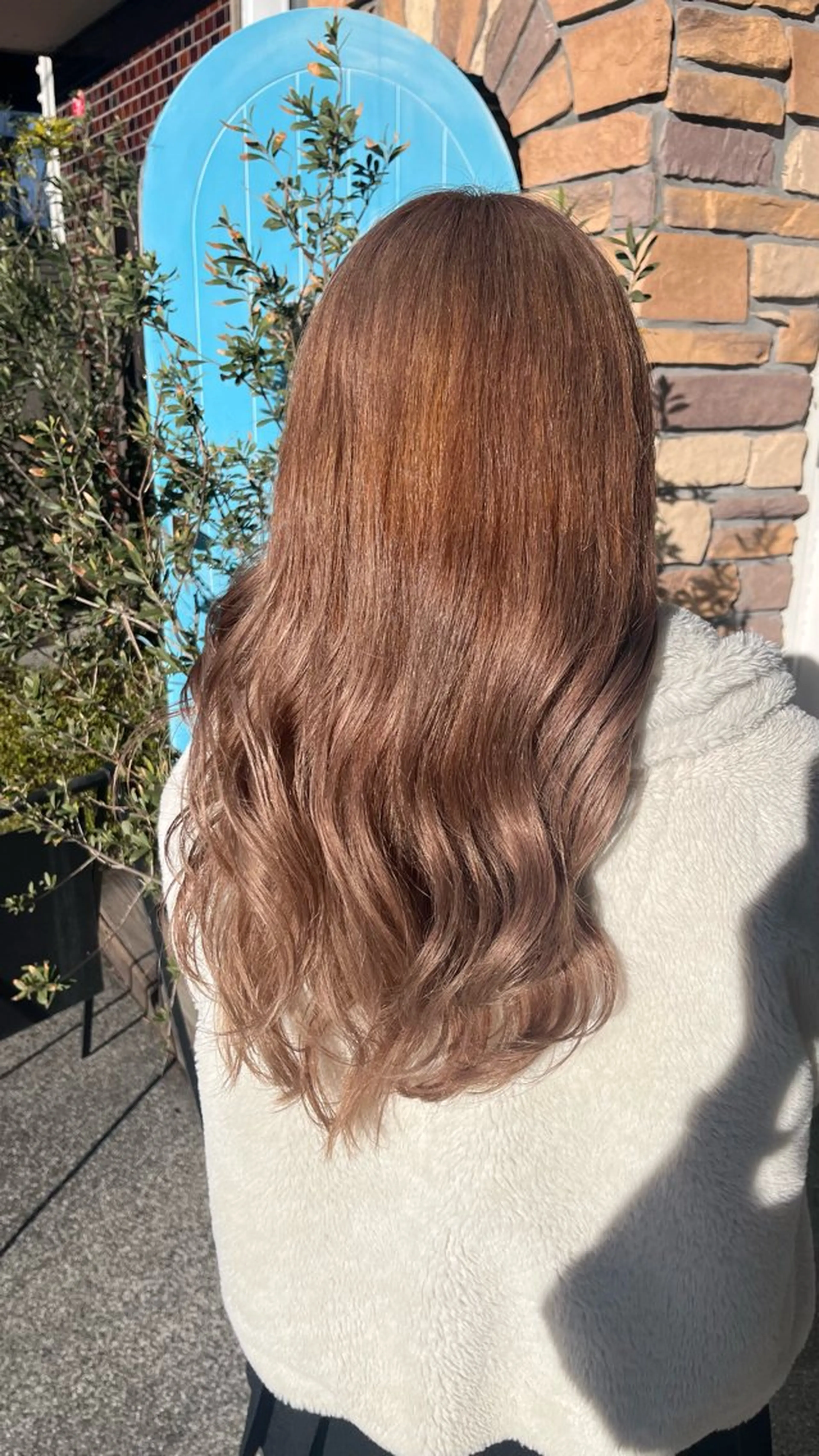 ロング カラー ベージュカラー ブリーチ ハイトーンカラー ミルクティーベージュ 透明感カラー/パーマ 🌀アオノのヘアスタイル