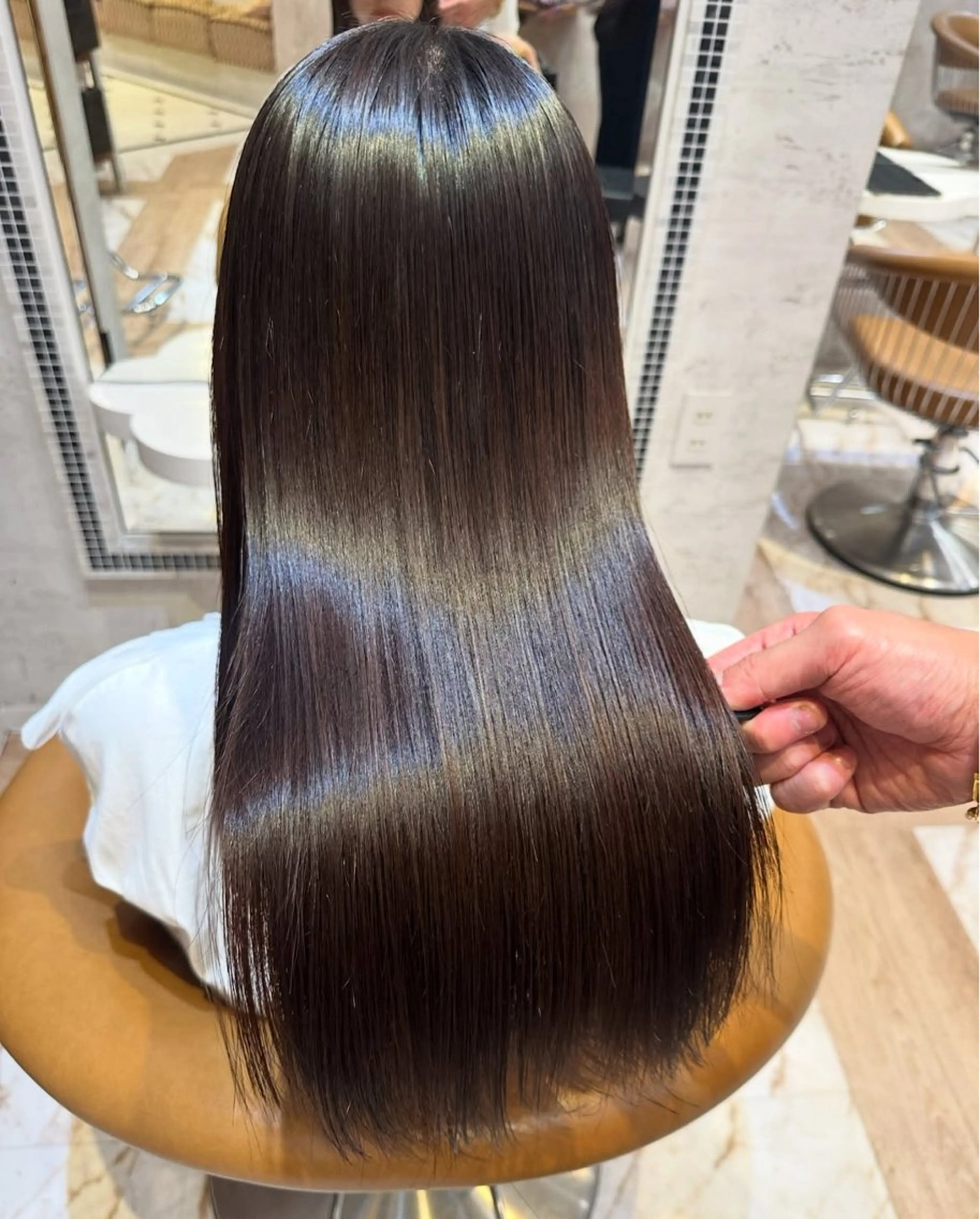 セミロング 浅井 琥珀のヘアスタイル