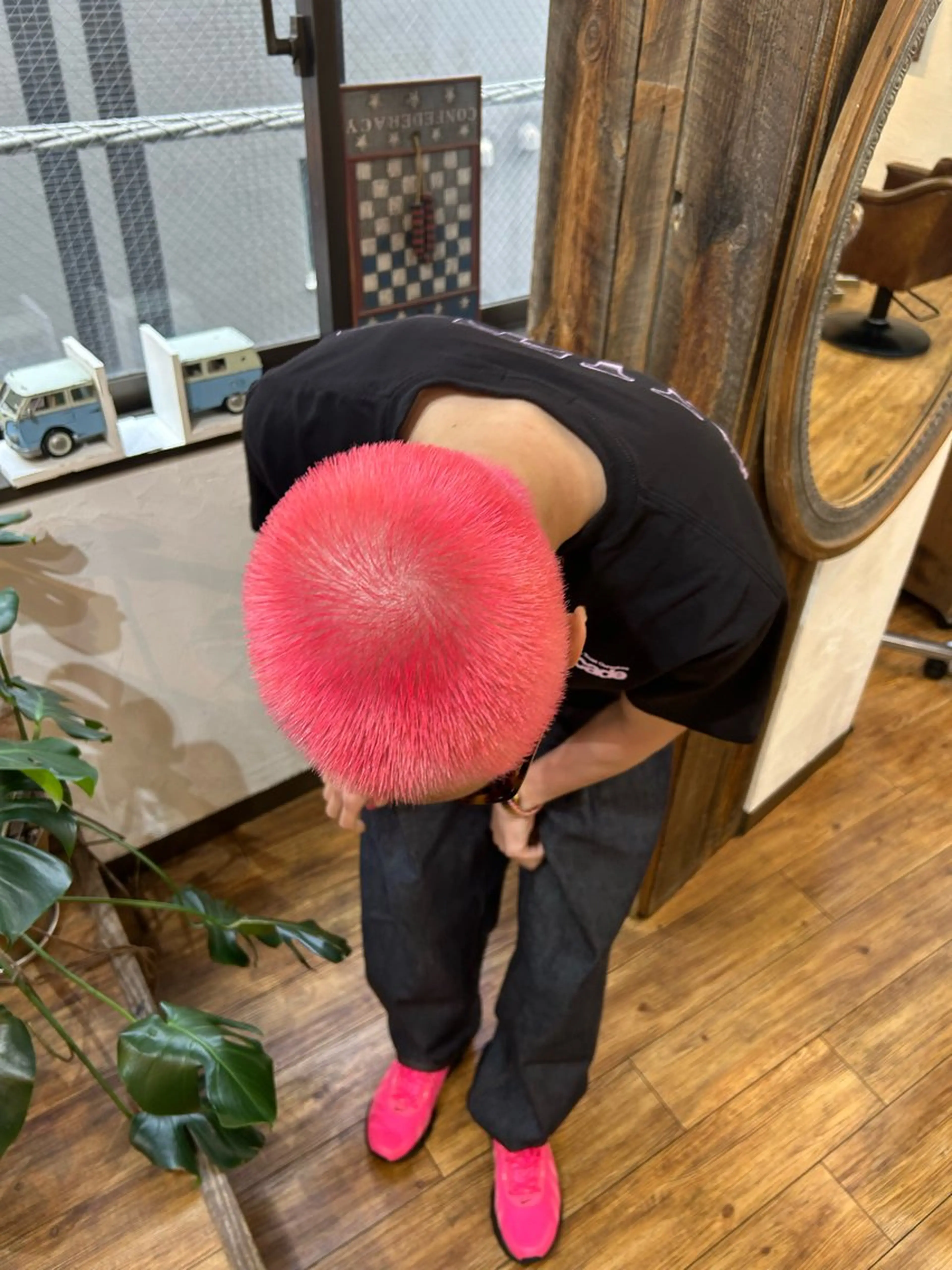 カラー メンズ メンズブリーチ メンズハイトーン ブリーチ ダブルカラー ハイトーンカラー カット ヘアカラー トリートメント ヘッドスパ 180° OneEightyDegrees 中目黒所属・Himari 【ハイトーンカラー】のヘアスタイル