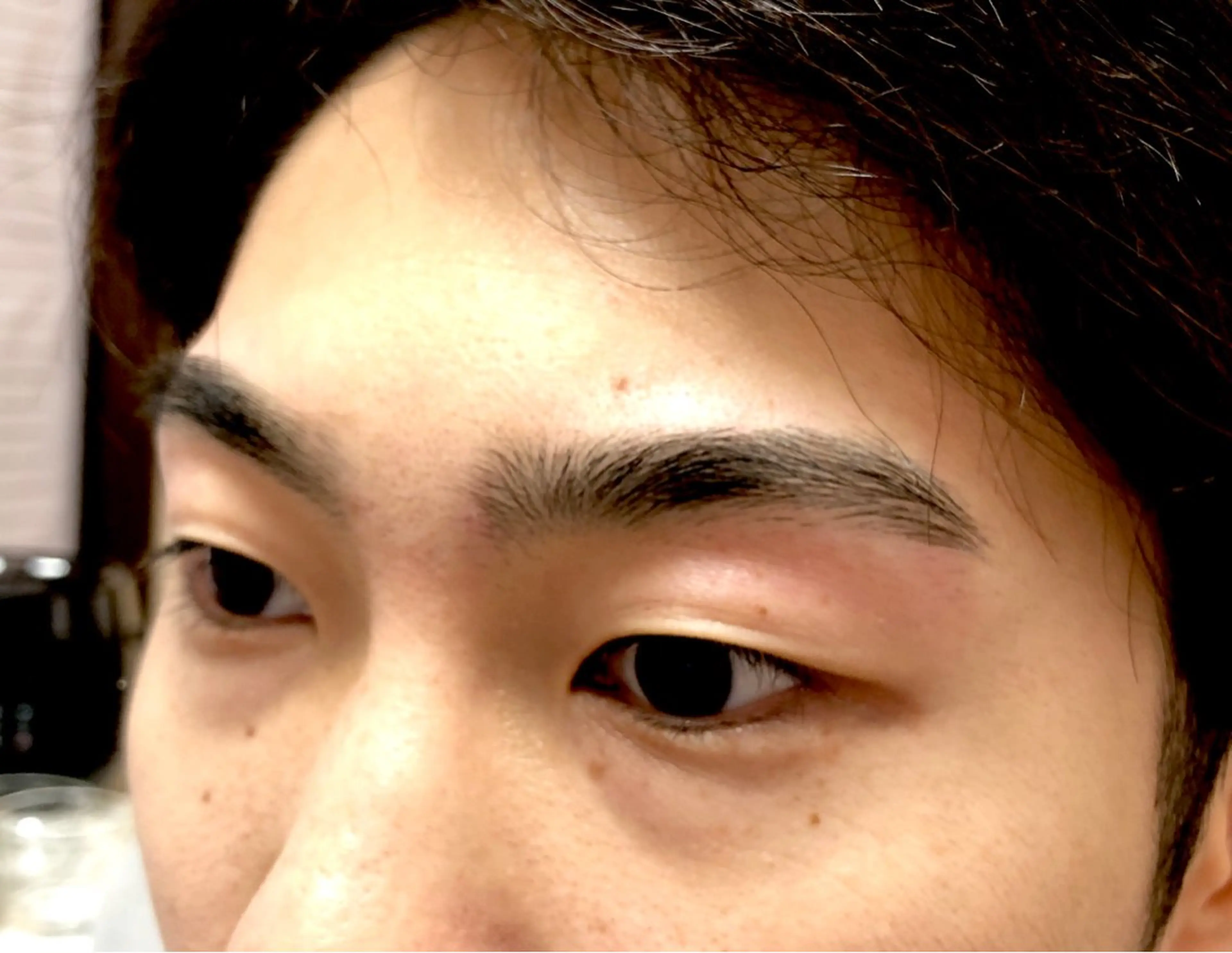 メンズ アイブロウ cémo~セモ~所属・オーダーメイド眉毛& フェイシャルワックスの眉毛・アイブロウイメージ