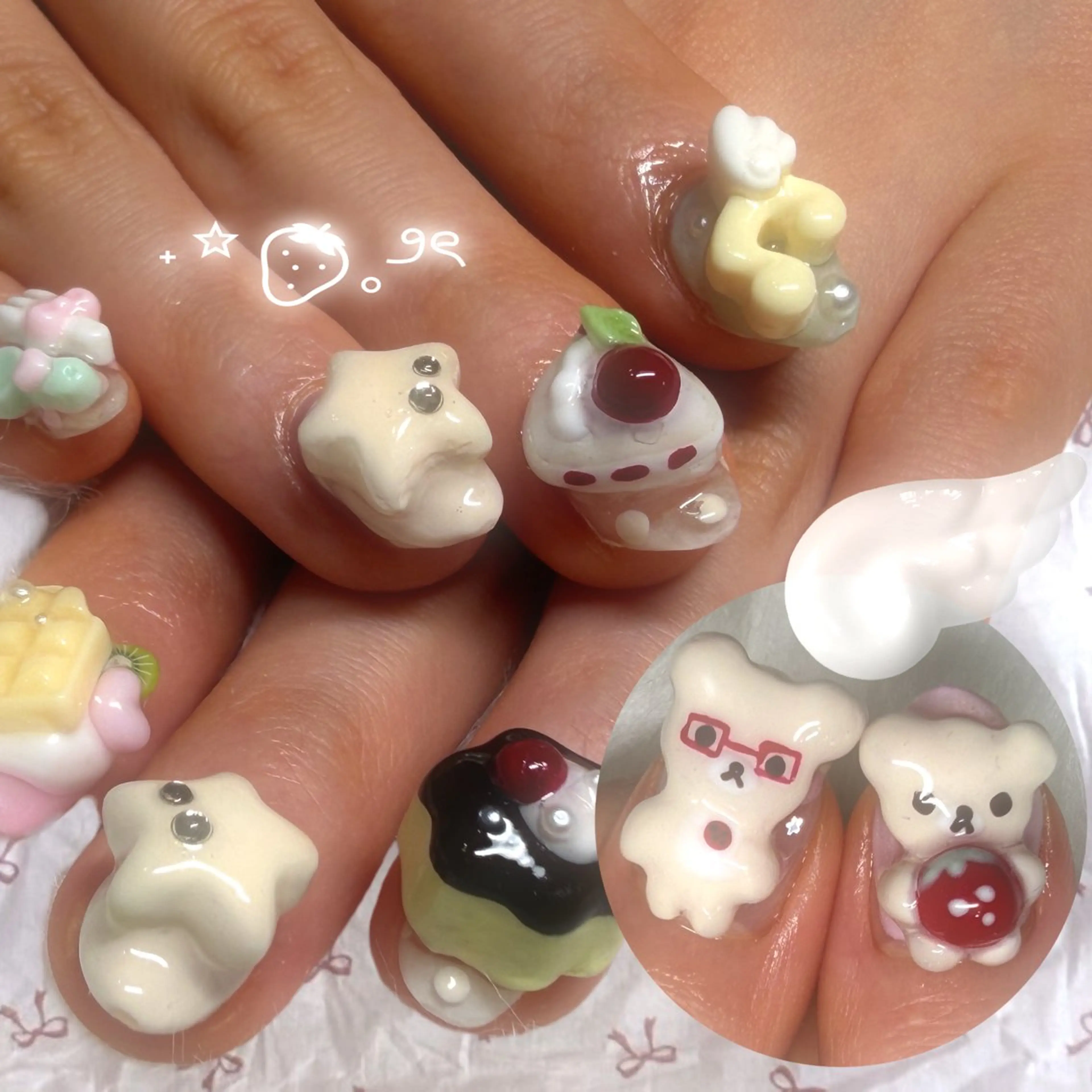 ネイル Nail Atelier Unyum所属・Unyum nail🎀のネイルデザイン