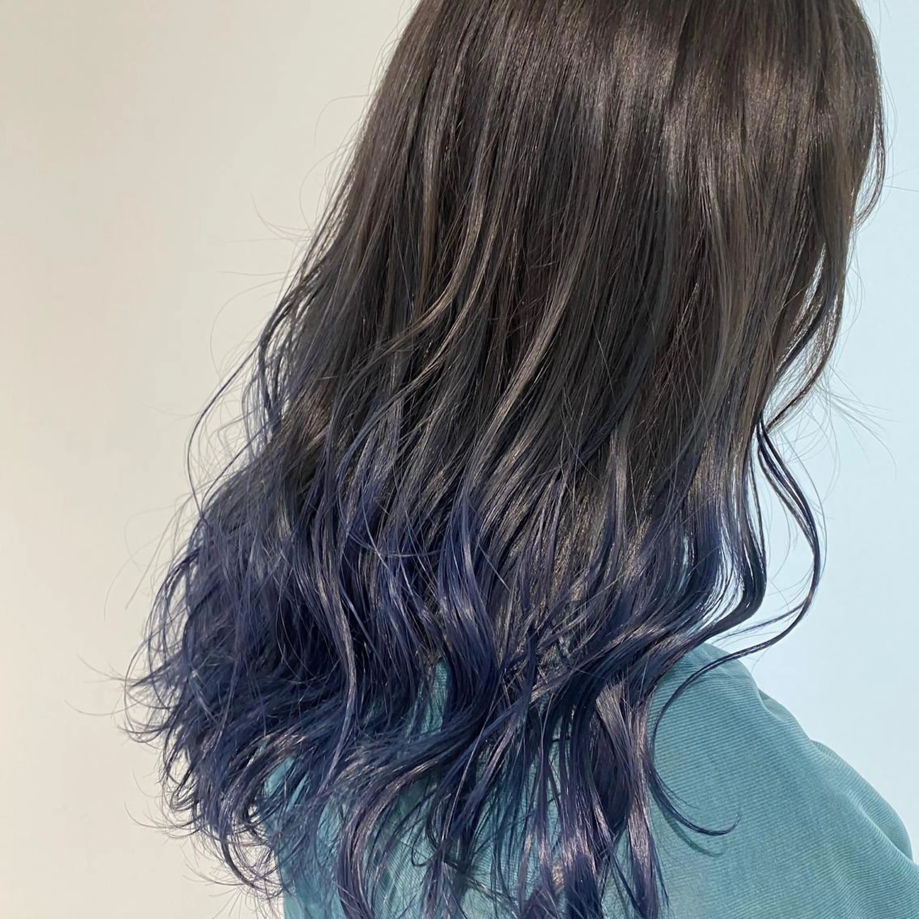 ロング カラー 神奈川大学最寄り白楽 三本松巧のヘアスタイル