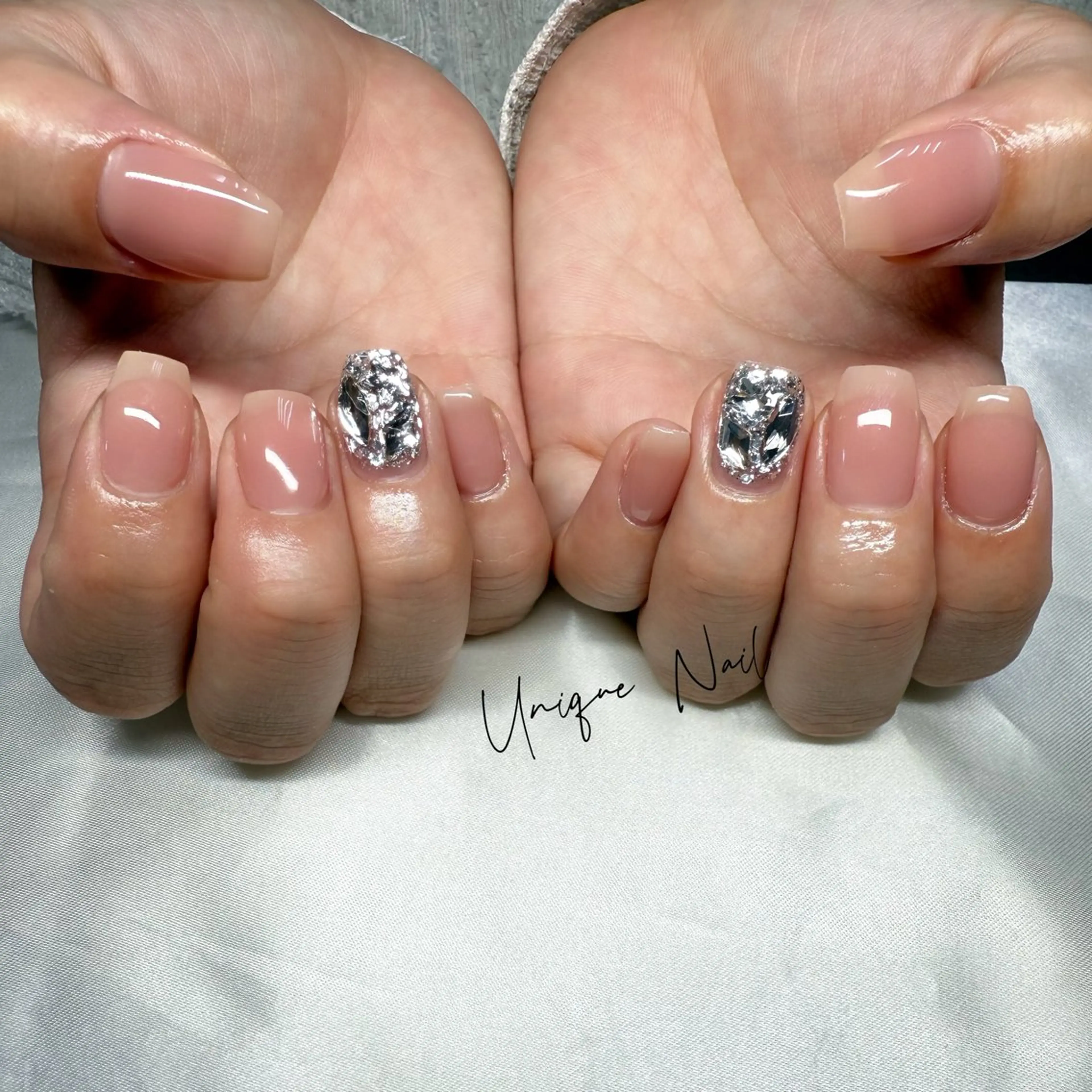 ネイル ハンドネイル ハンドケア UniqueNail 長さだし専門店のネイルデザイン