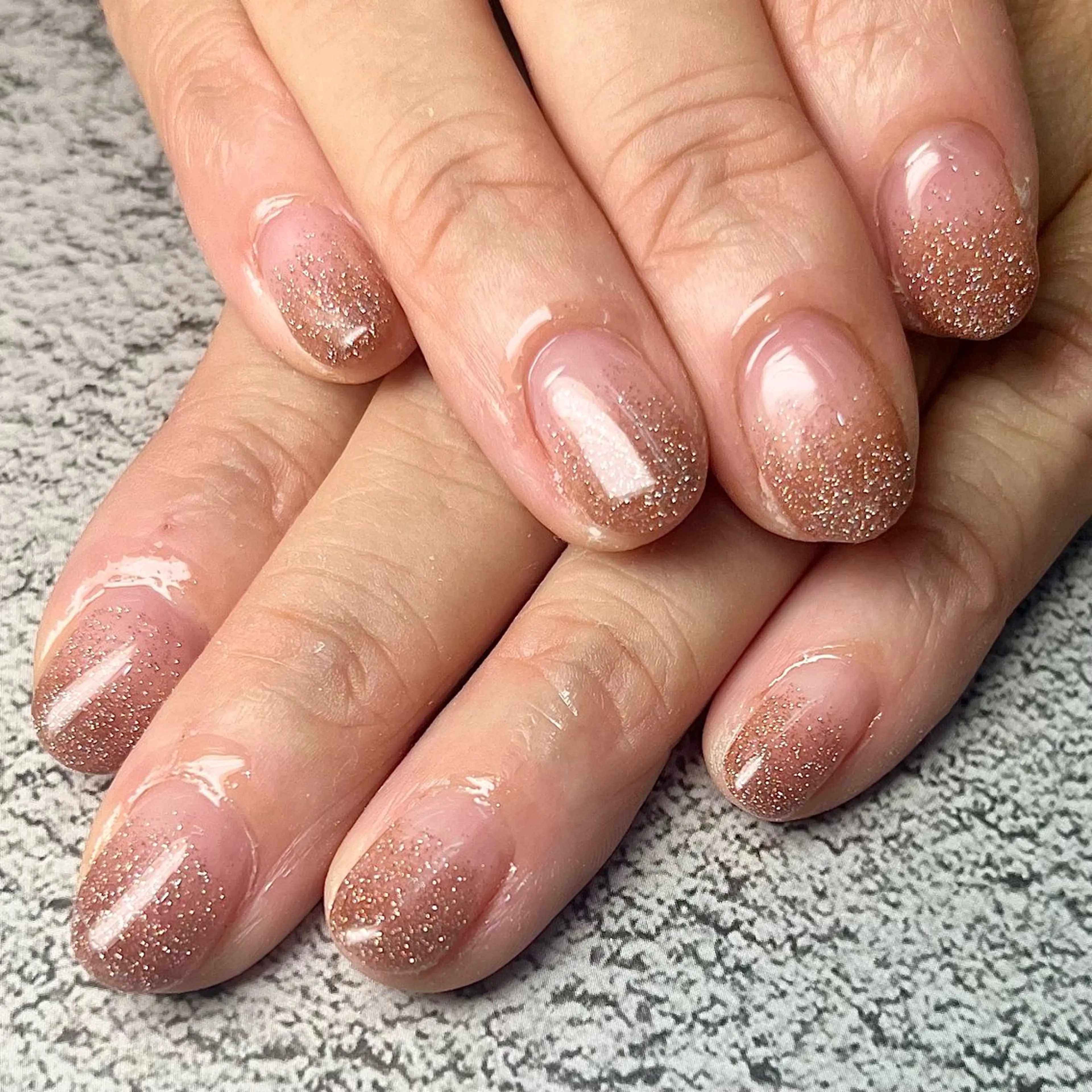 ネイル ラメ(グリッター) ラメグラデーション ハンドネイル Queen nail 北堀江 ASUKAのネイルデザイン