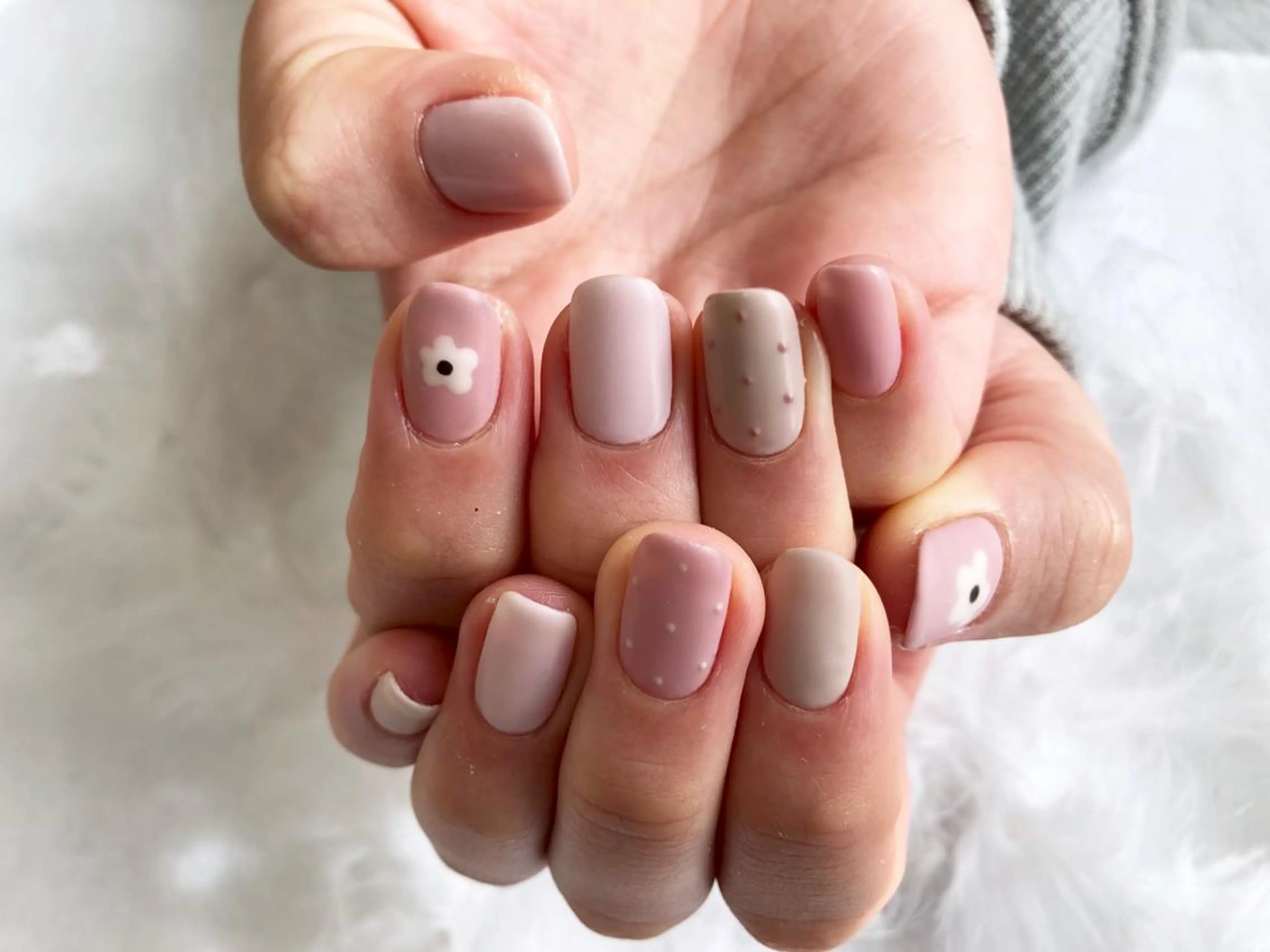 カラー ネイル プライベートサロン Featherのネイルデザイン