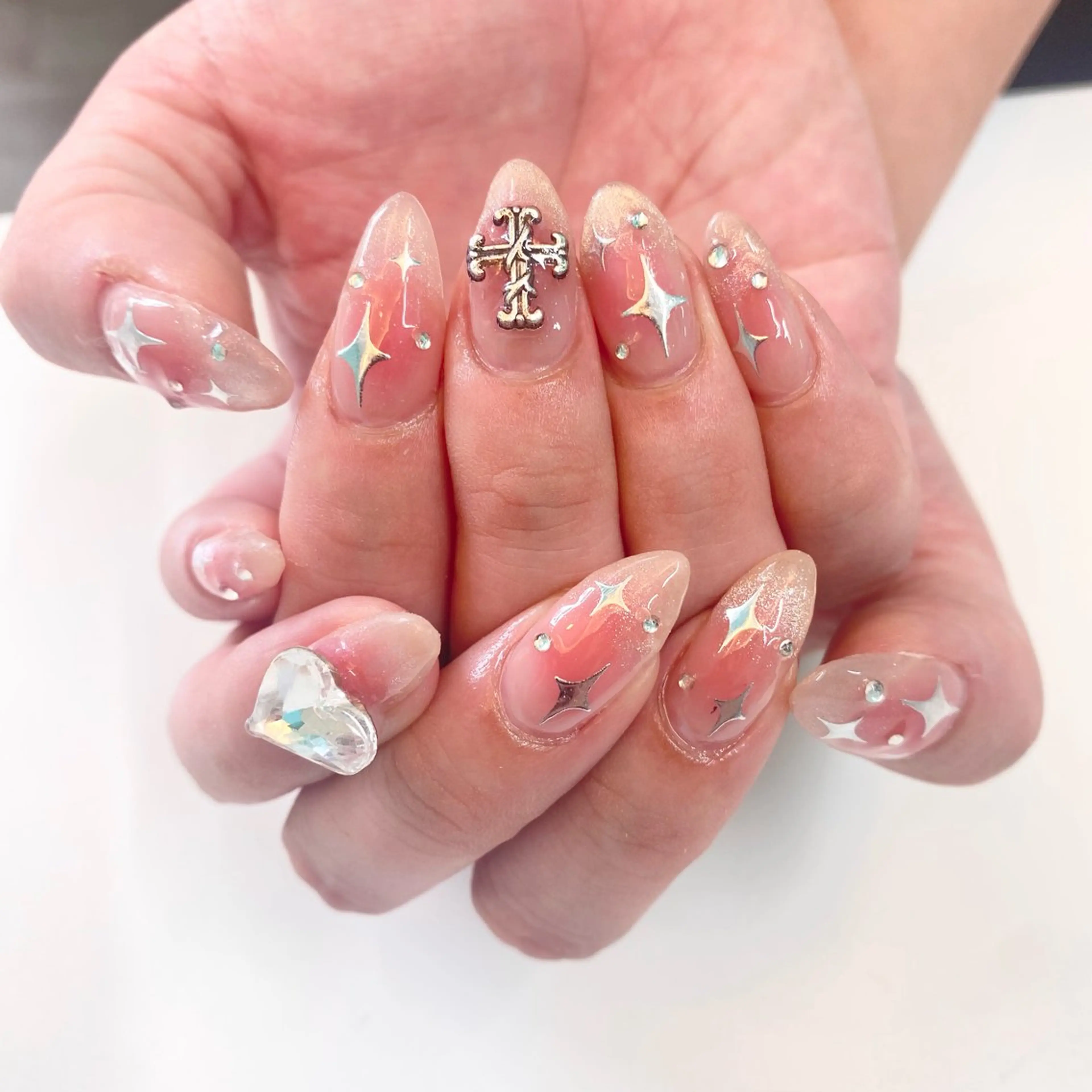 ネイル ハンドネイル Kira-ra所属・Kira-ra💎 KIRARIのネイルデザイン