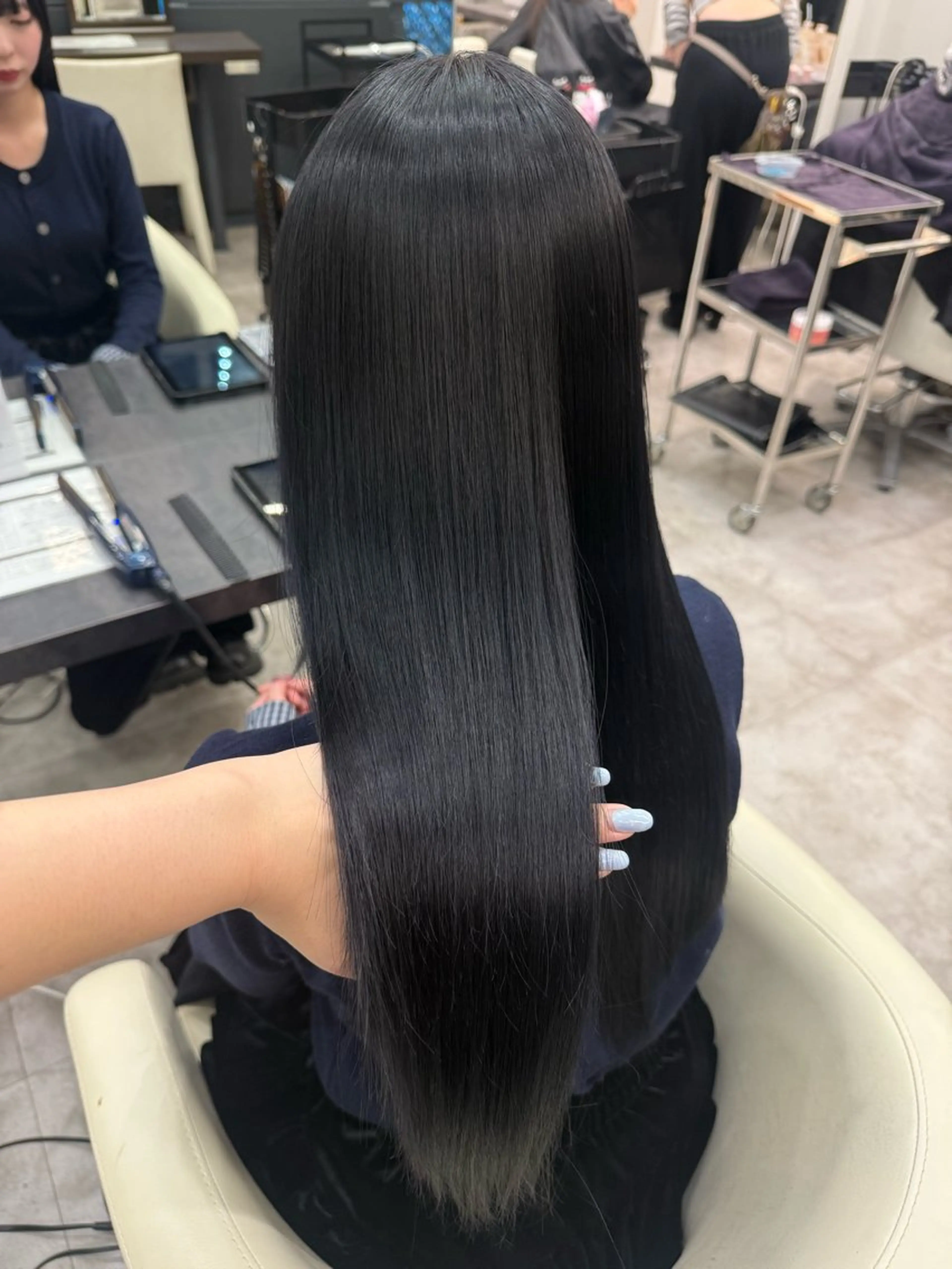 ロング カラー ベージュカラー ブリーチ ケアブリーチ 透明感カラー デザインカラー ヘアカラー トリートメント ヘッドスパ ハイトーン/髪質改善 🦋KASUGA🖤のヘアスタイル