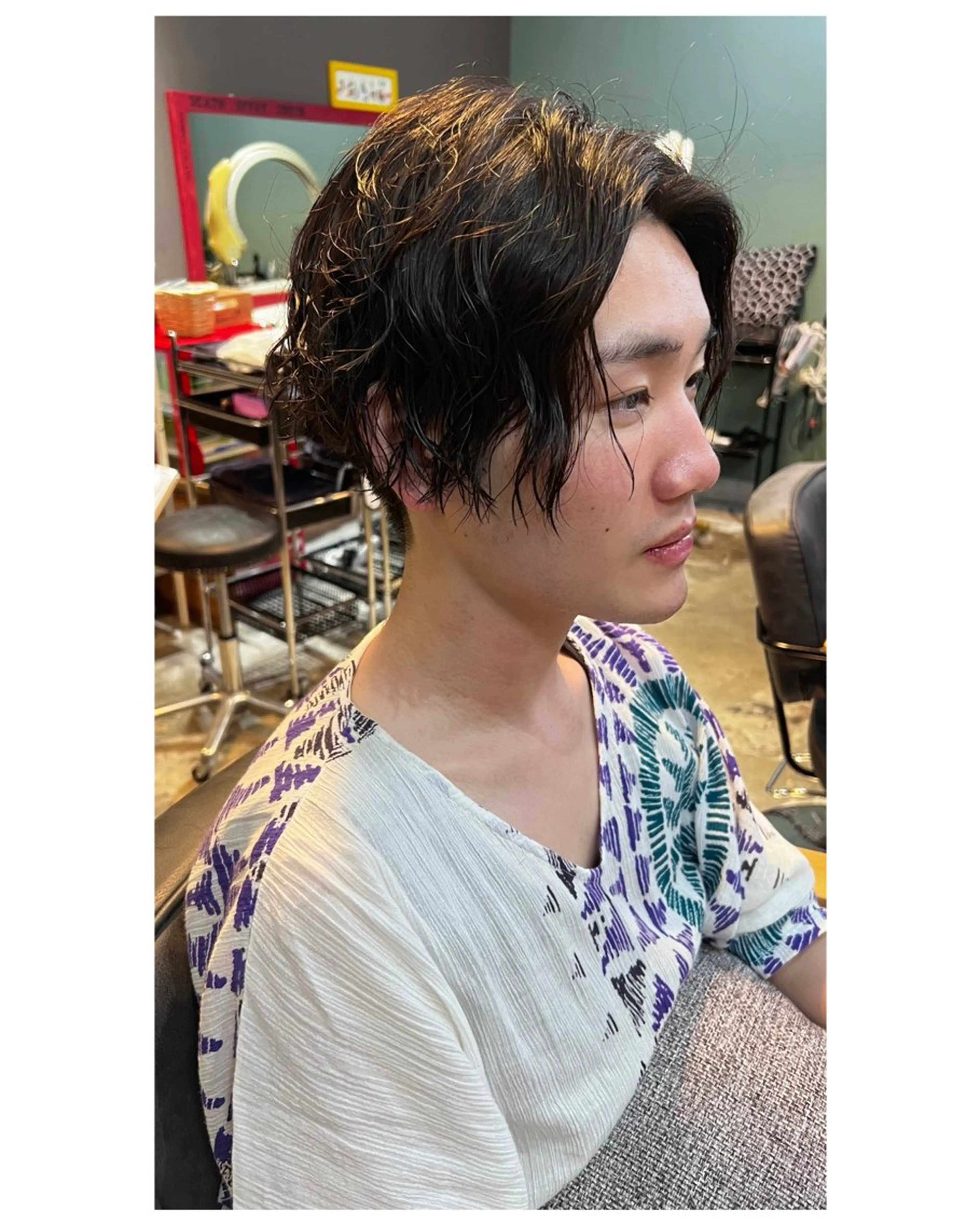 ショート メンズ センターパート メンズパーマ 刈り上げ 艶×透明感カラー♡ カットモデル募集中のヘアスタイル