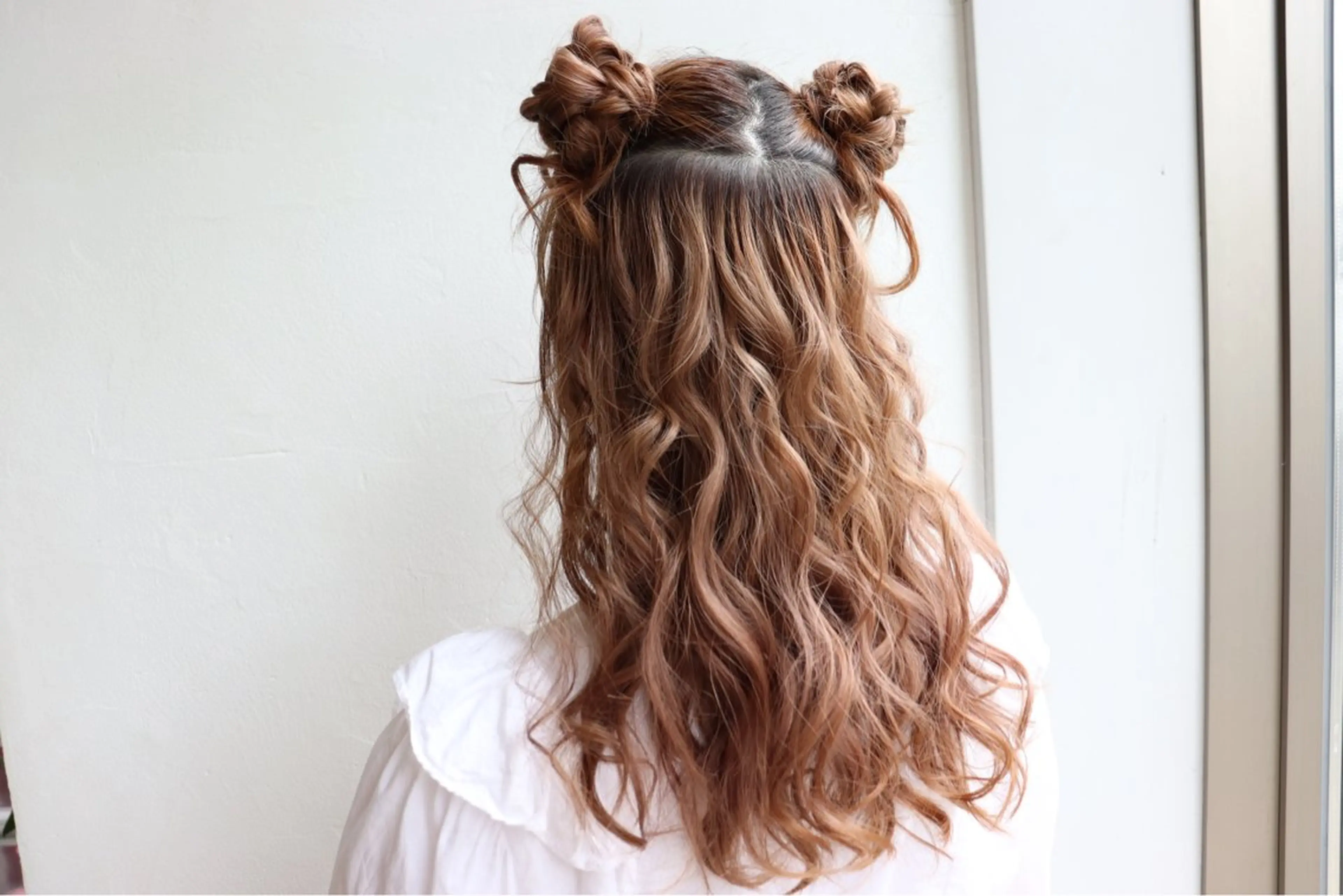 ヘアアレンジ 💙ハイトーン韓国風 色白ヘア💙manaのヘアスタイル