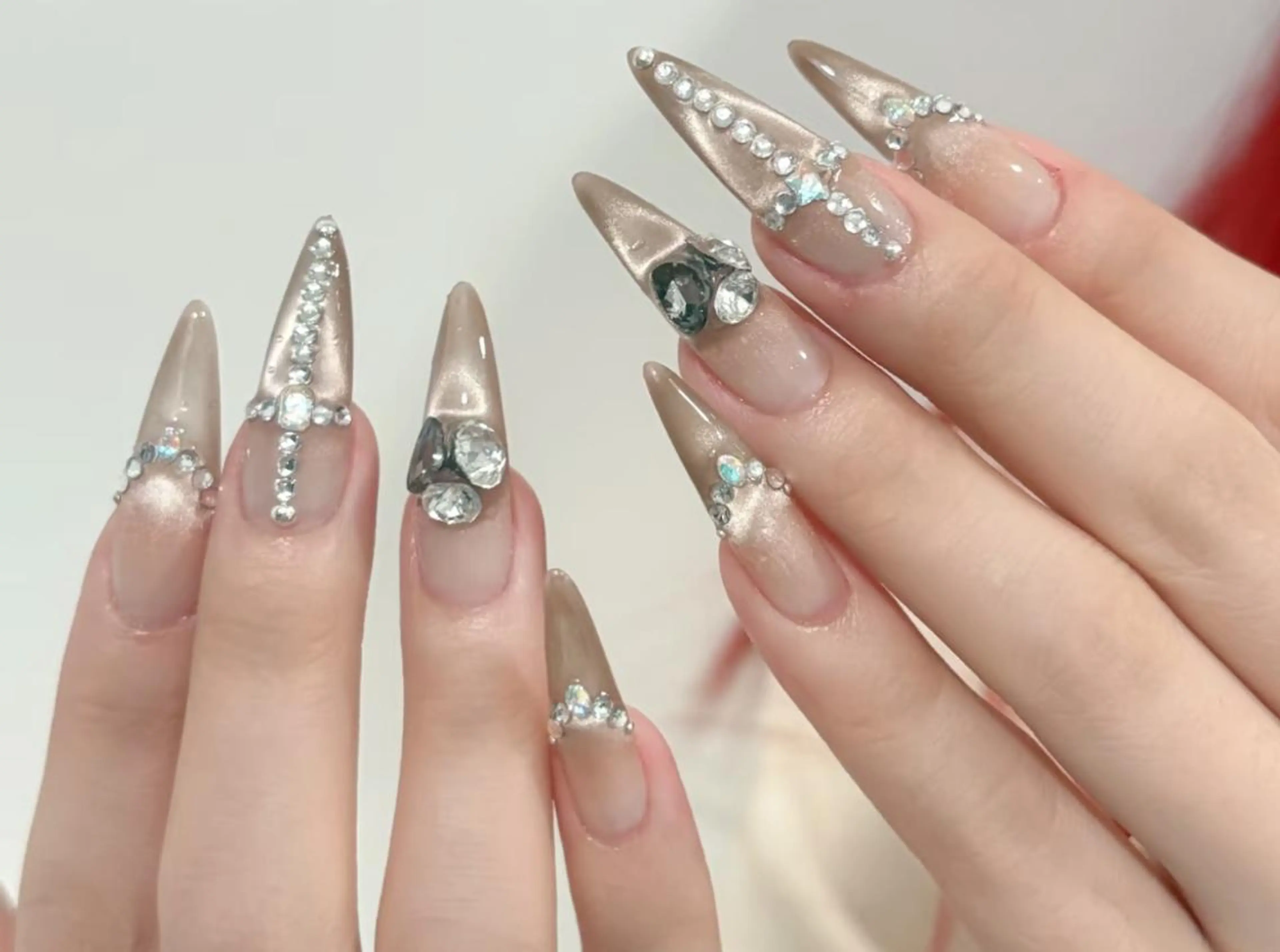 ネイル ハンドネイル エ リのネイルデザイン