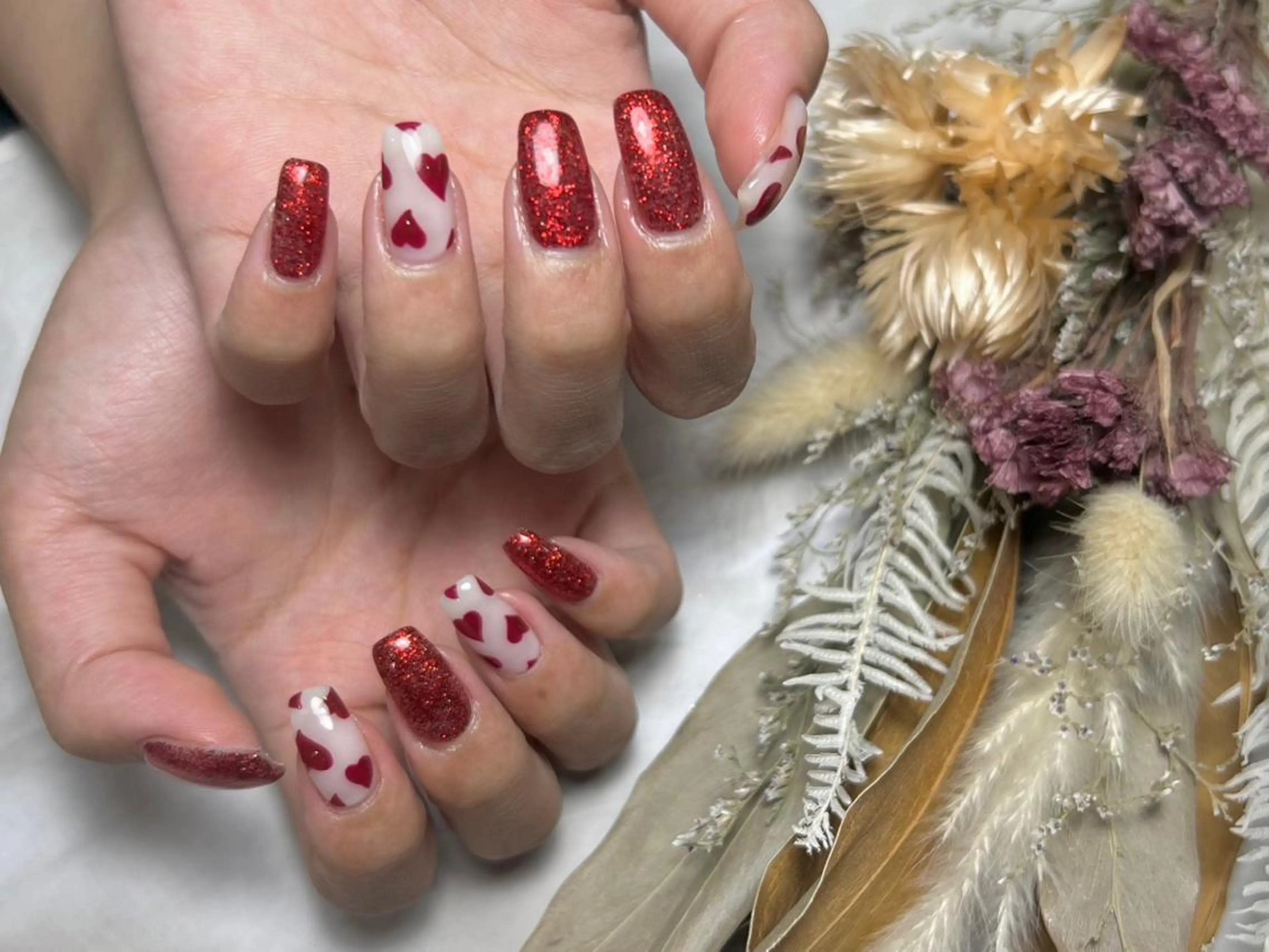 ネイル ラメ(グリッター) 持ち込み 赤色 Kanna Yuki カンナユキのネイルデザイン