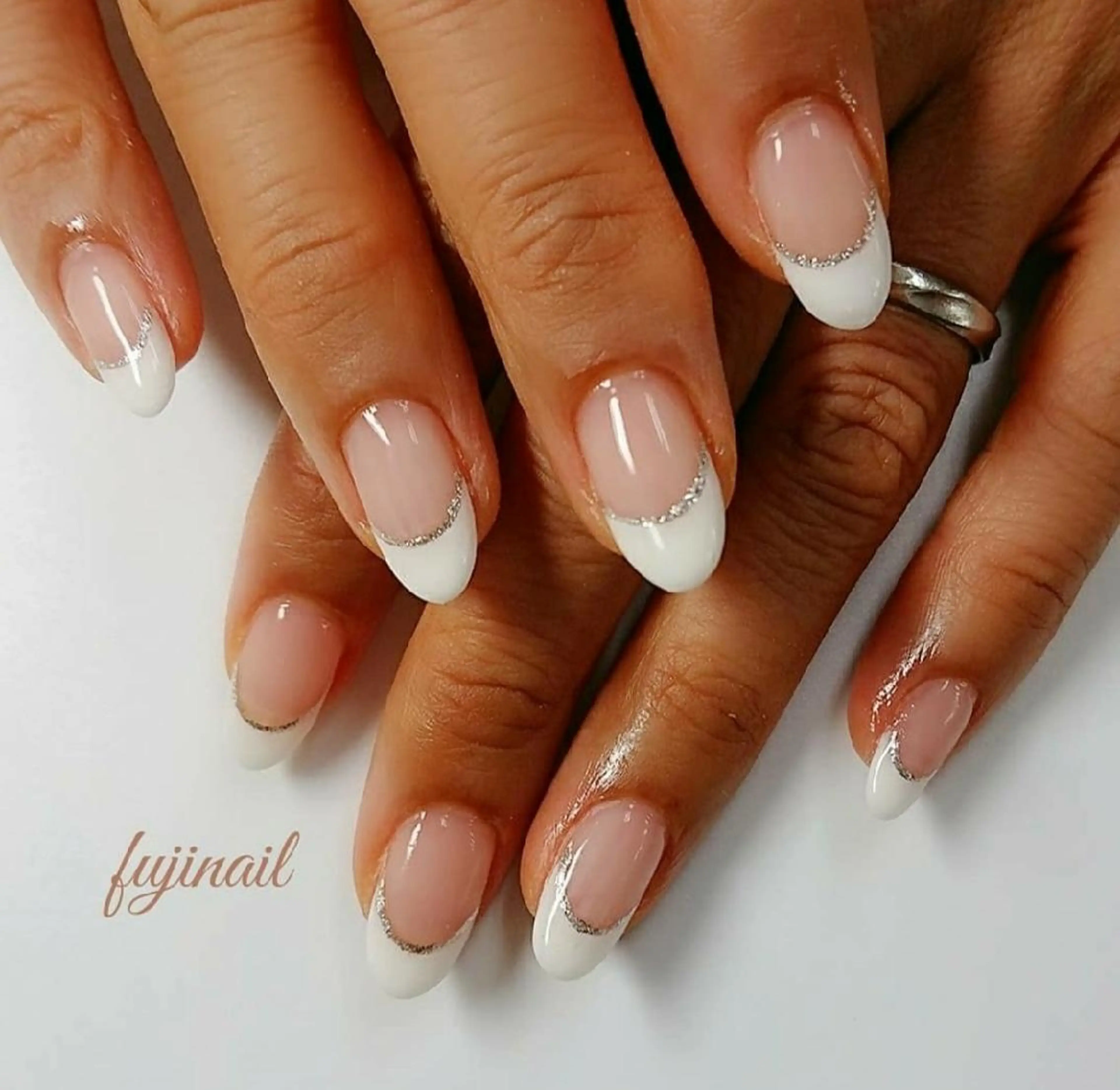ネイル フレンチネイル fujinail(バーバーフジノ)所属・藤野 智美のネイルデザイン