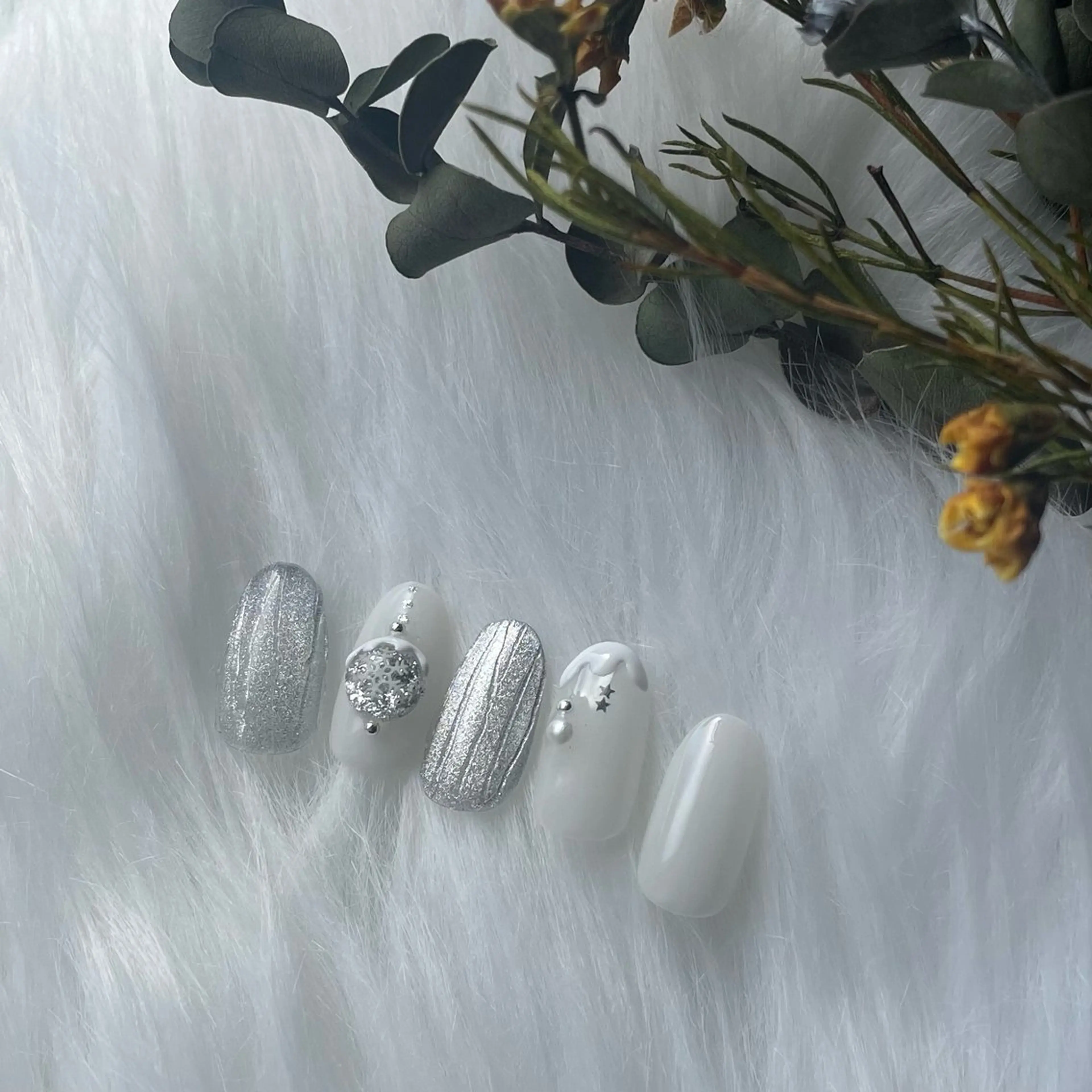 ネイル ブルー 氷ネイル・うるうるネイル キラキラネイル マグネットネイル ニュアンスネイル timtam --sakiのネイルデザイン