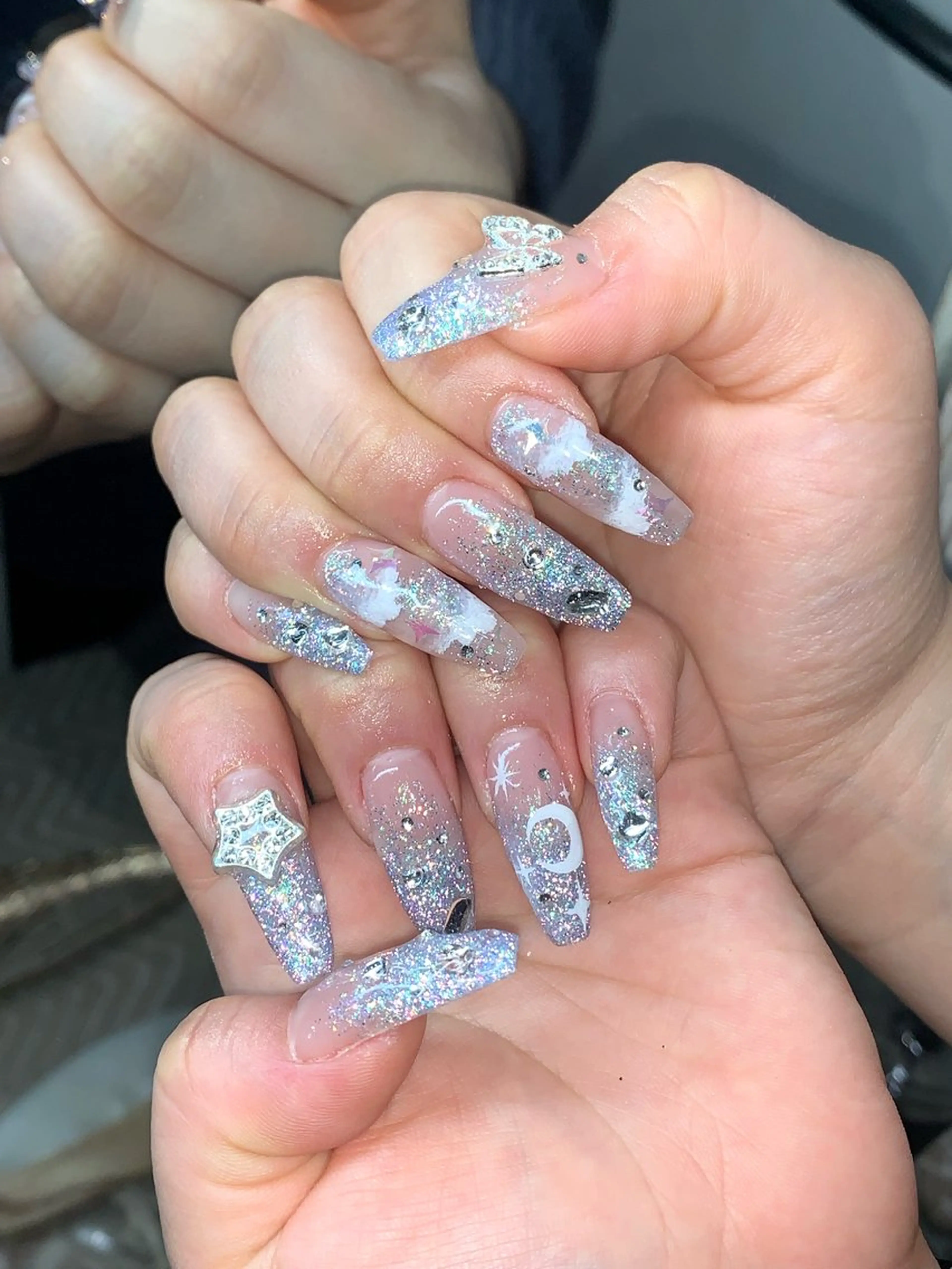 ネイル ハンドネイル NES NAIL所属・さゆり￤推しキャラ ￤ロングネイル🩷のネイルデザイン