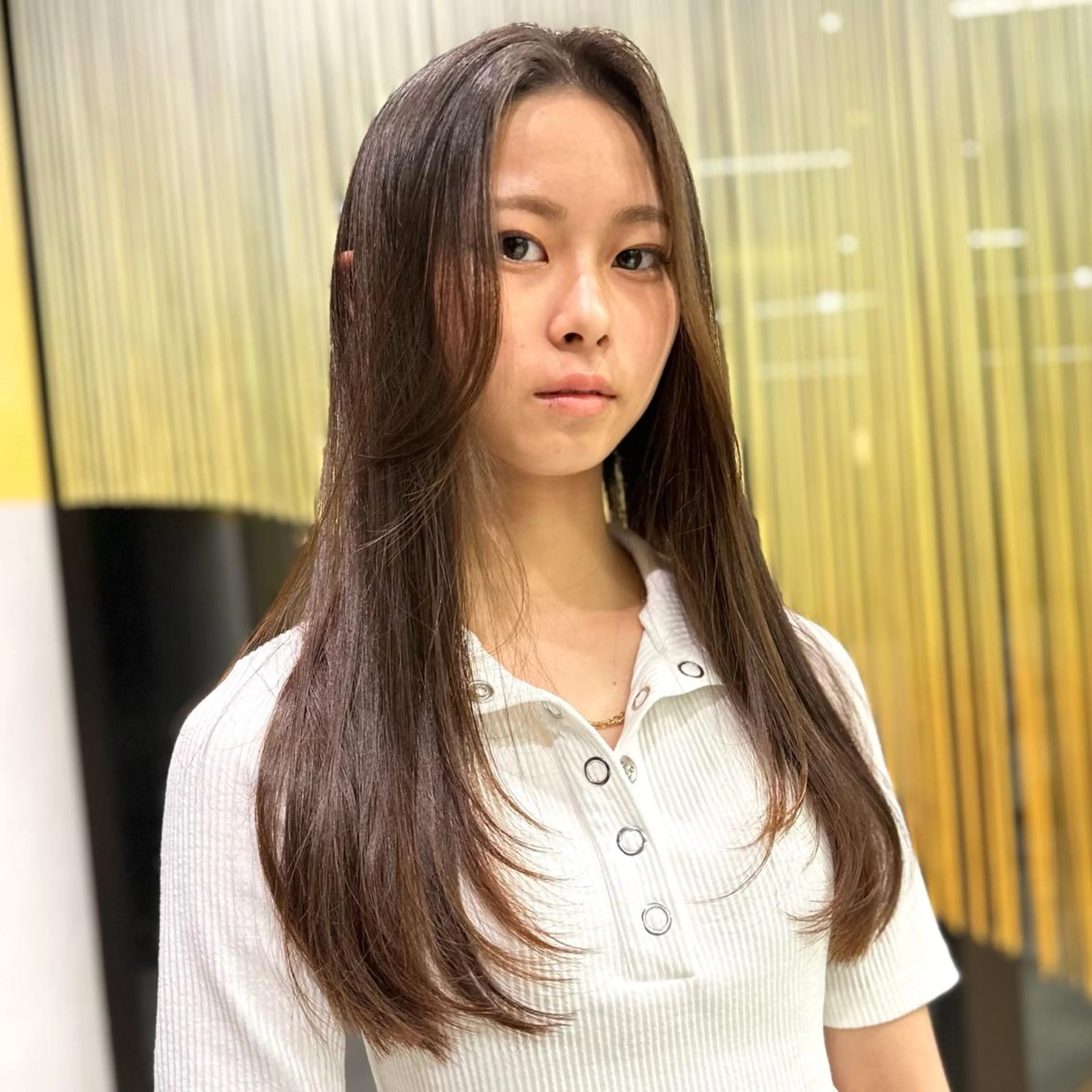 ロング 顔まわりレイヤー レイヤーカット fullbloom hair&spa所属・DAIKIベージュ 🍂レイヤーカットのヘアスタイル