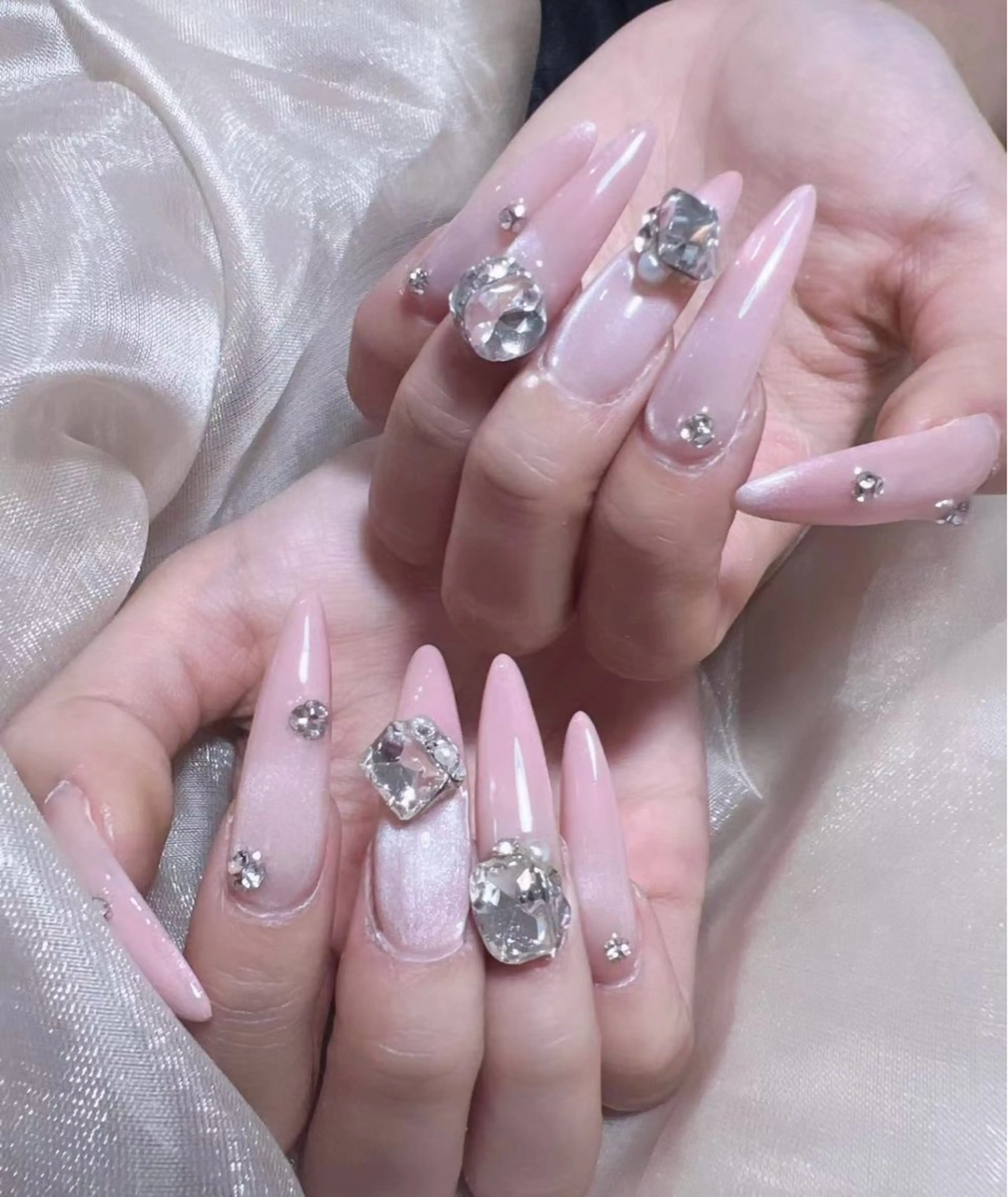 ネイル &Me さらのネイルデザイン