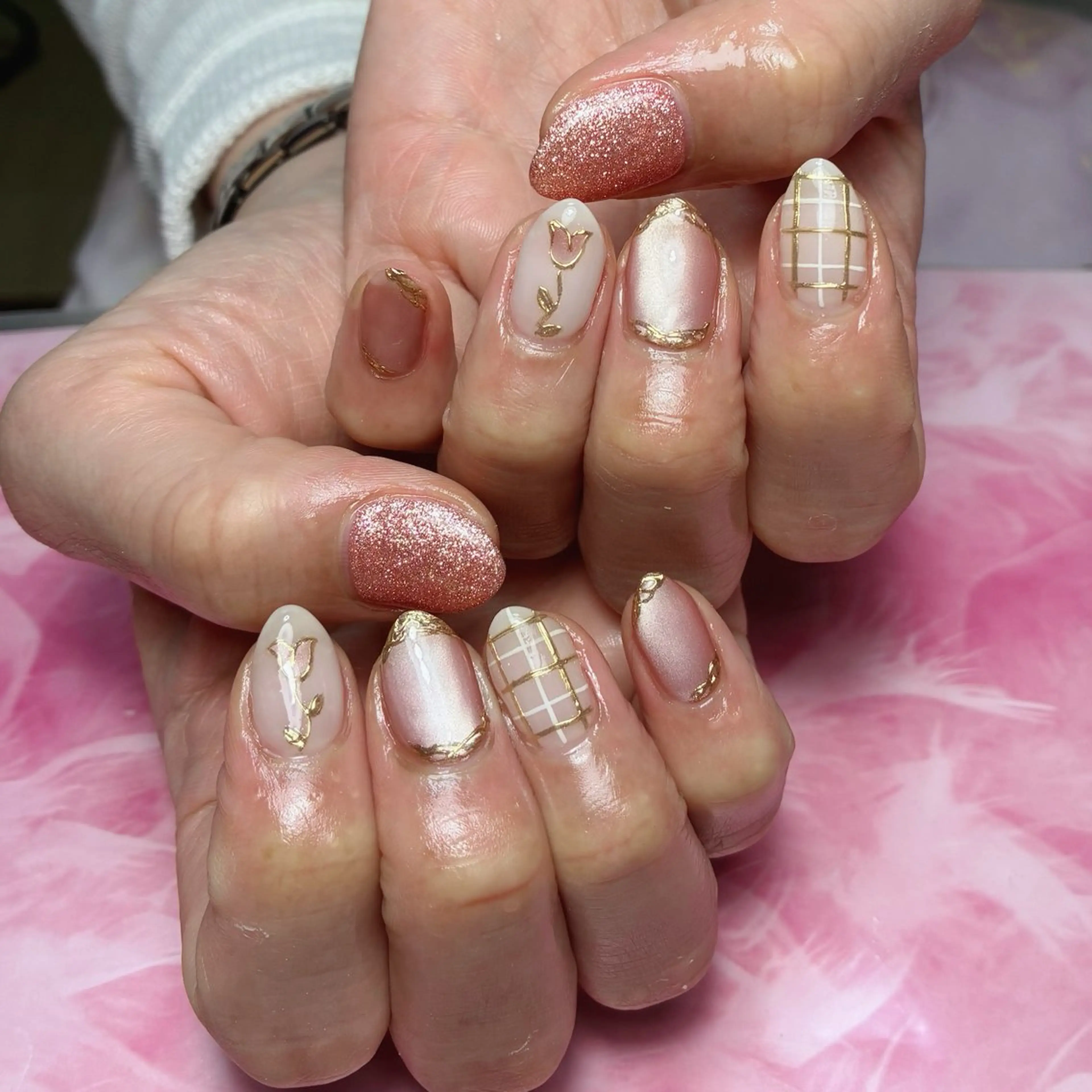 ミディアム ハンドネイル hs nail salonのネイルデザイン