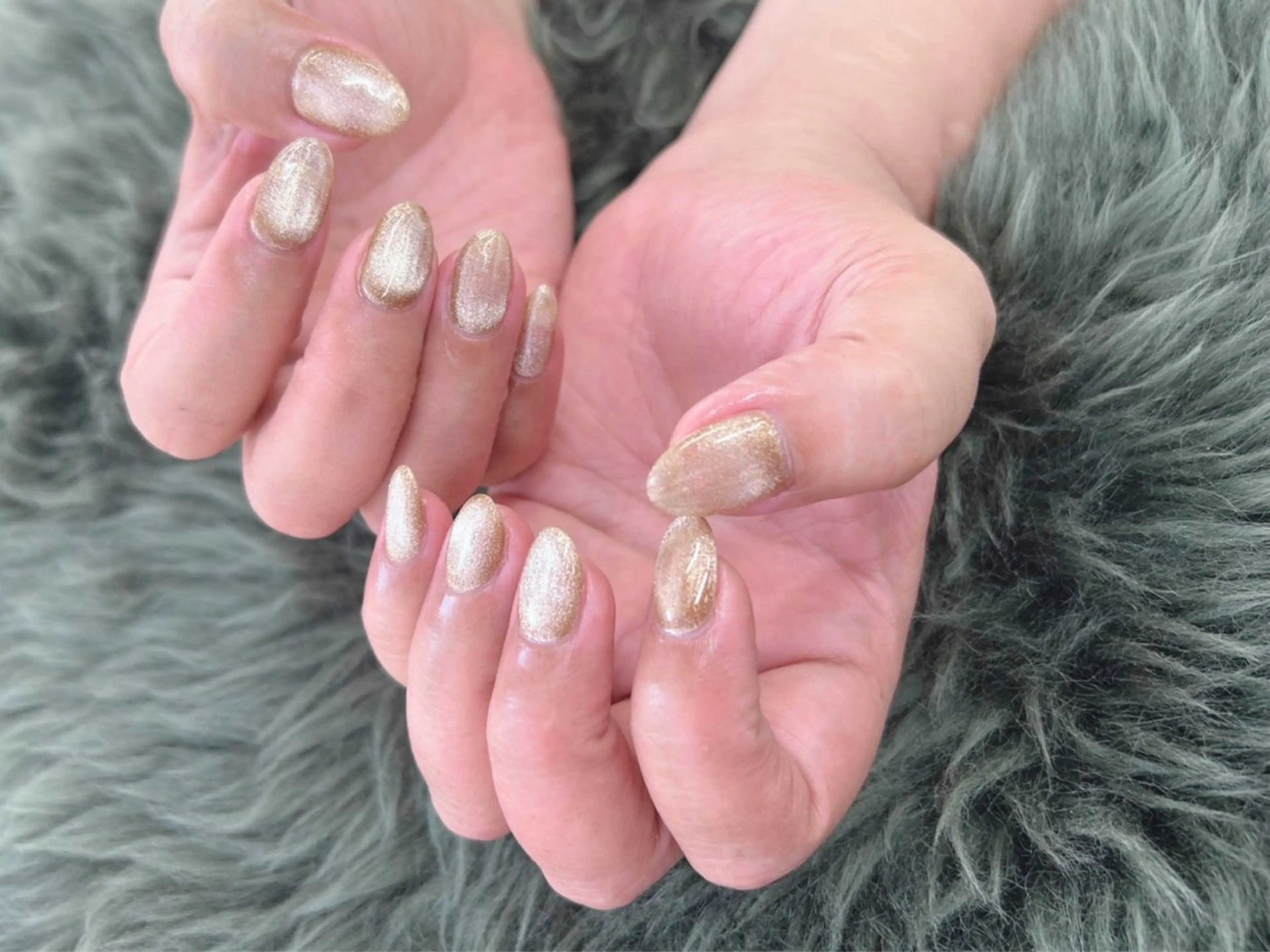 ネイル ゴールド マグネットネイル ハンドネイル Nail Salon agré所属・agré ネイルサロン アグレのネイルデザイン